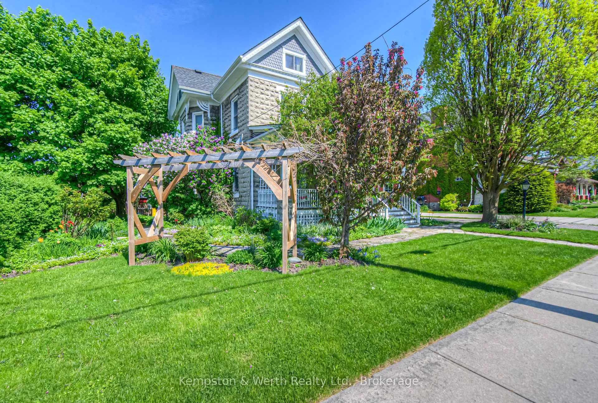 Photo 2 of 333 Barber Avenue N, North Perth, Listowel — HOMEH