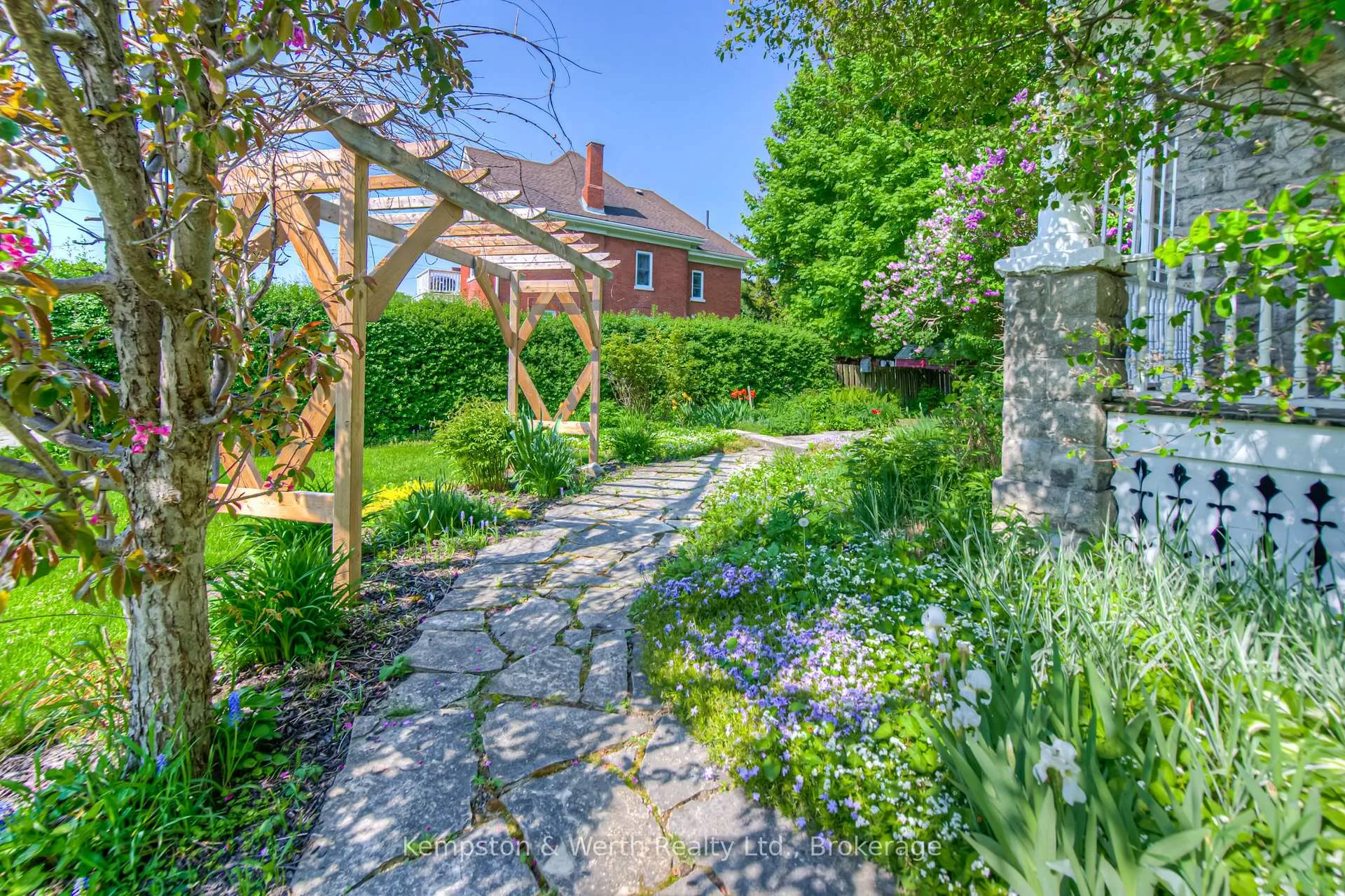 Photo 4 of 333 Barber Avenue N, North Perth, Listowel — HOMEH