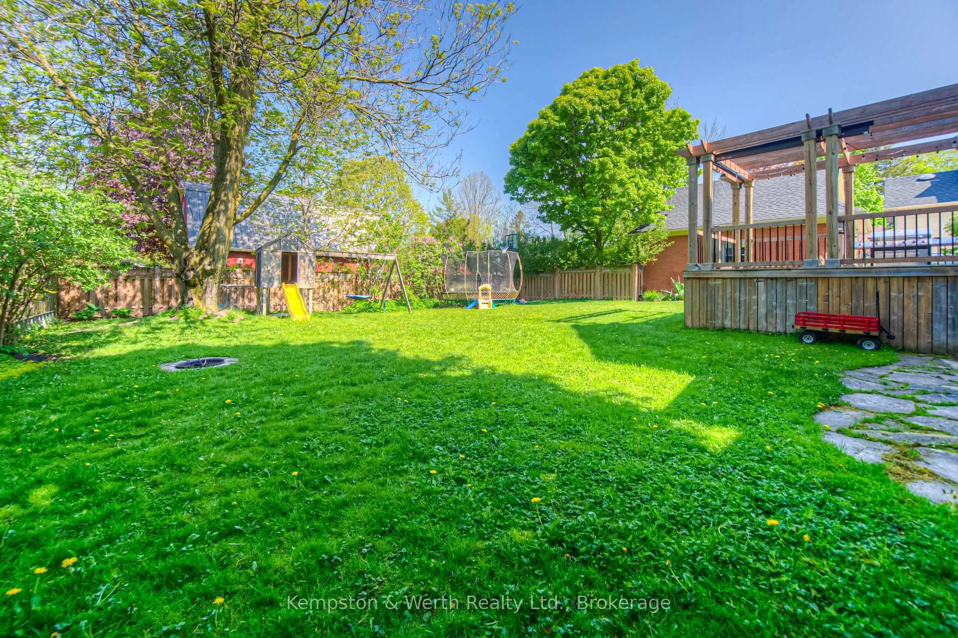 Photo 7 of 333 Barber Avenue N, North Perth, Listowel — HOMEH