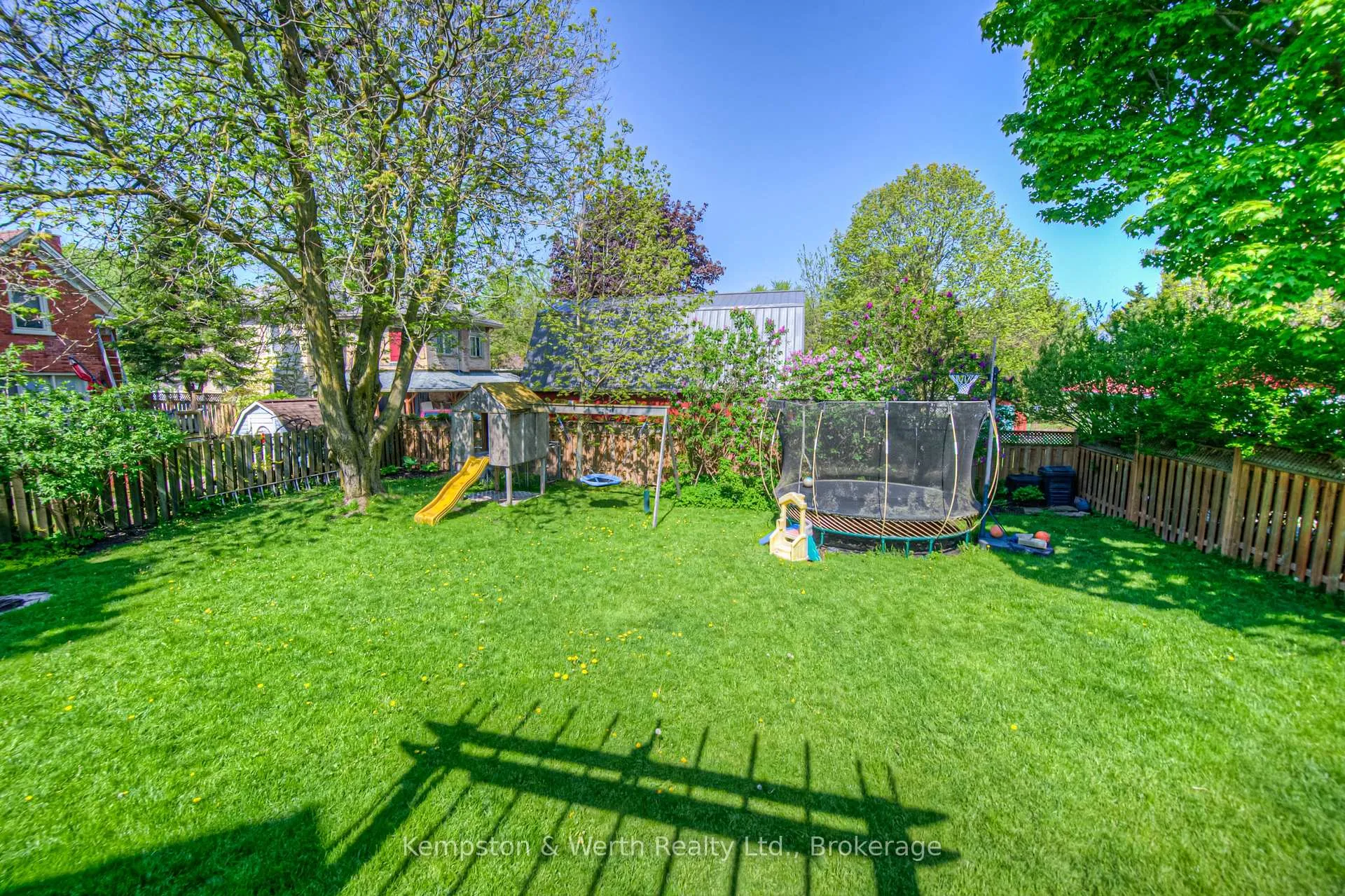 Photo 10 of 333 Barber Avenue N, North Perth, Listowel — HOMEH