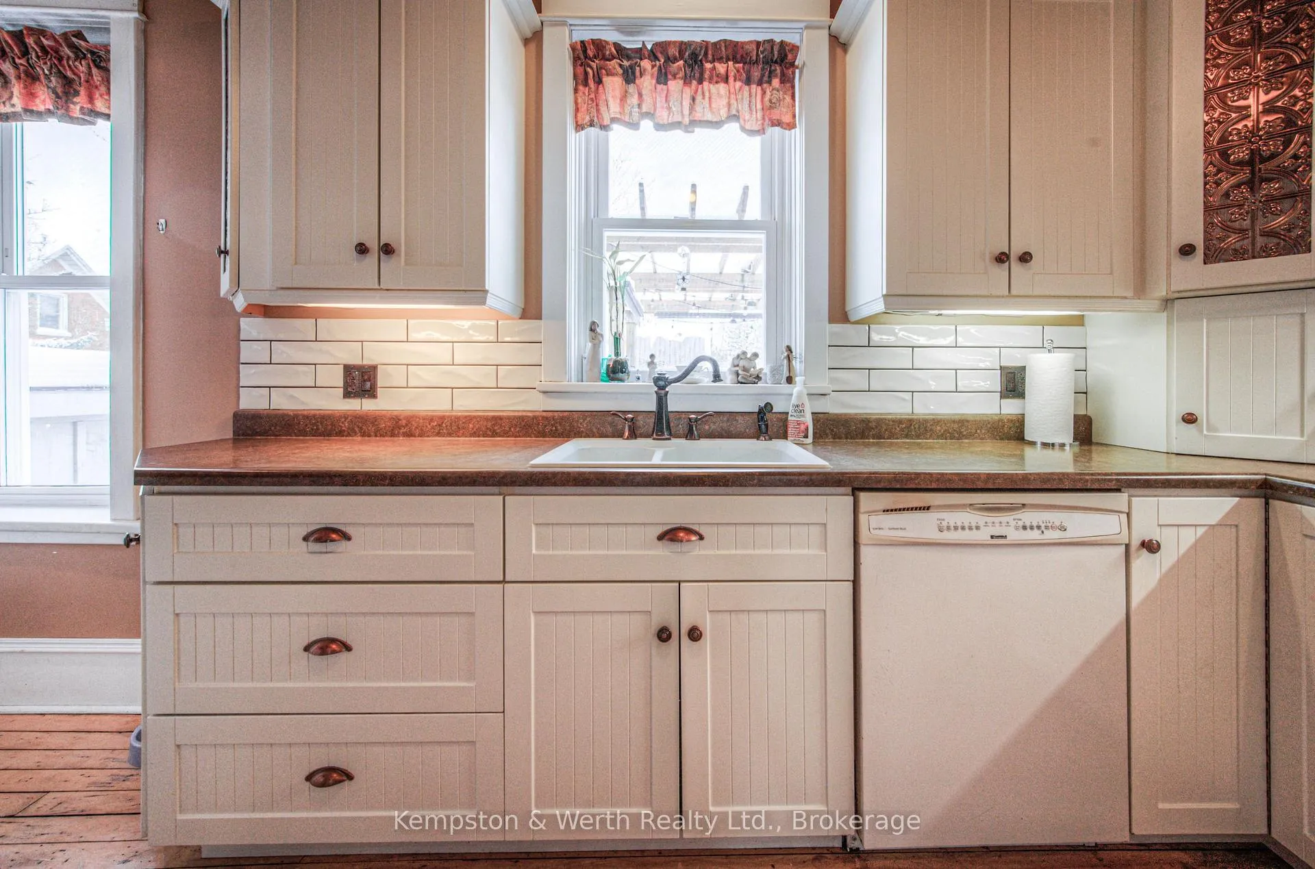 Photo 23 of 333 Barber Avenue N, North Perth, Listowel — HOMEH