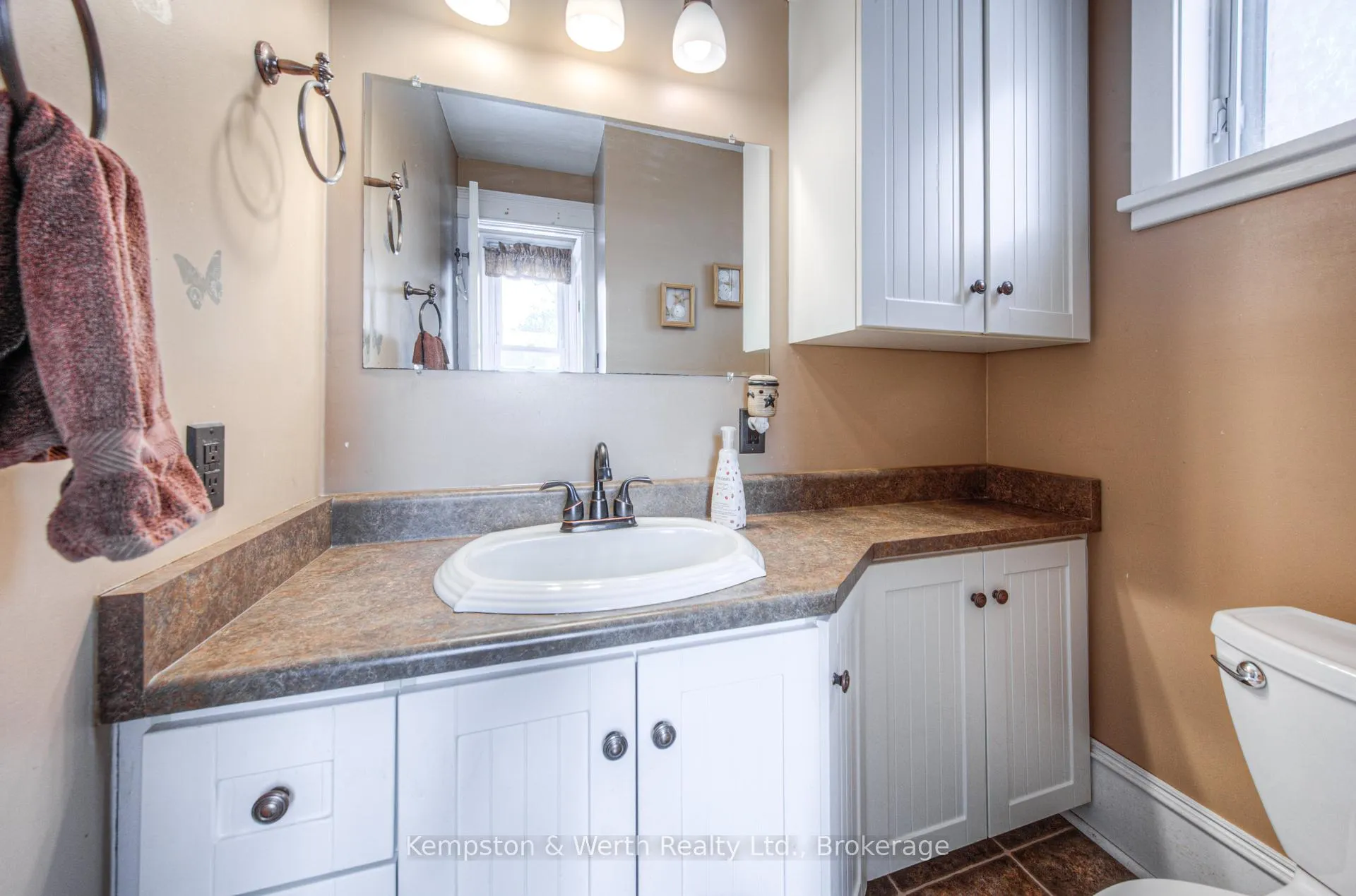 Photo 24 of 333 Barber Avenue N, North Perth, Listowel — HOMEH