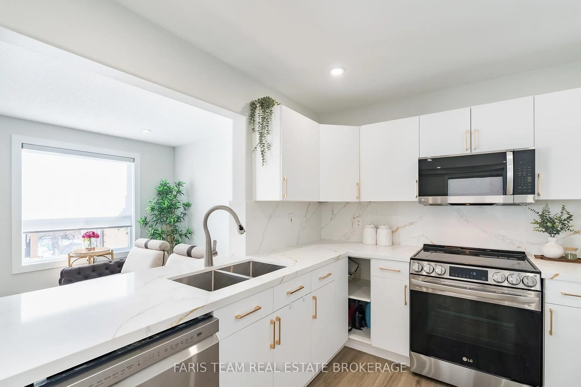 Photo 9 of 81 Wallace Street, New Tecumseth, Alliston — HOMEH
