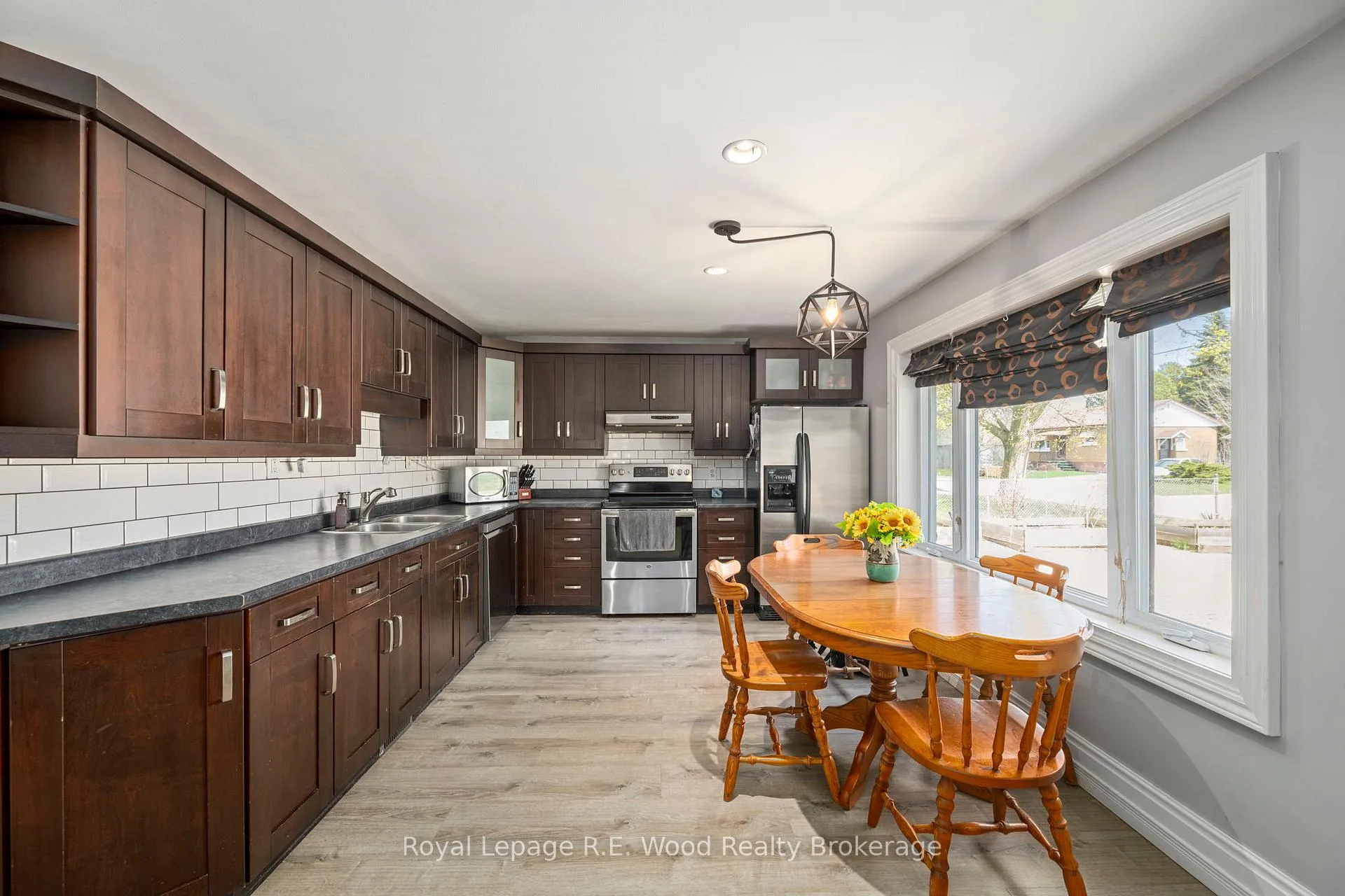 Photo 8 of 23 Spruce Street W, Aylmer — HOMEH