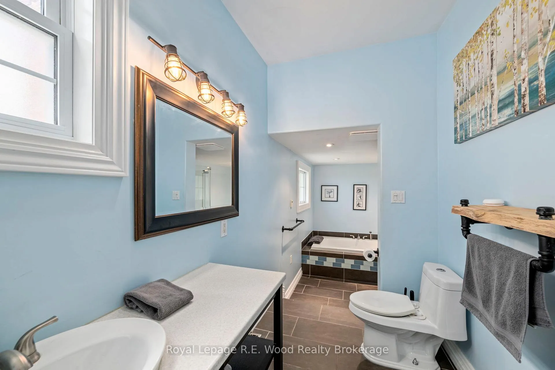 Photo 13 of 23 Spruce Street W, Aylmer — HOMEH