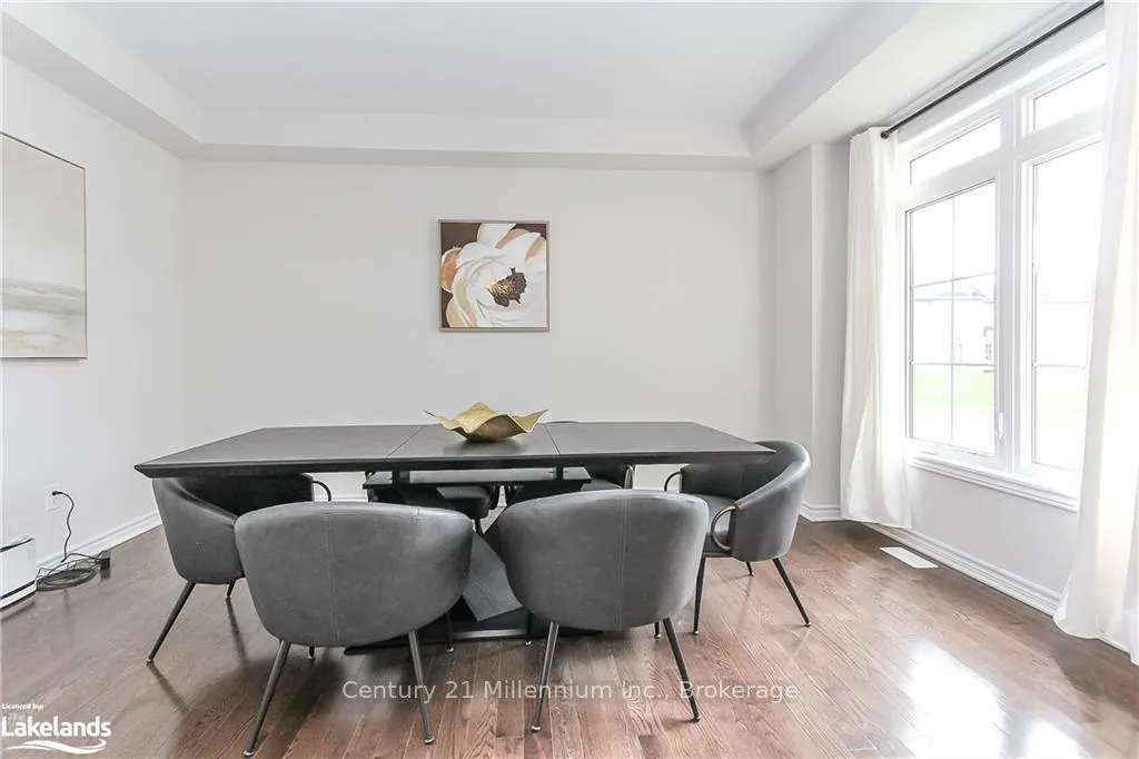 Photo 4 of 51 Tracey Lane, Collingwood — HOMEH