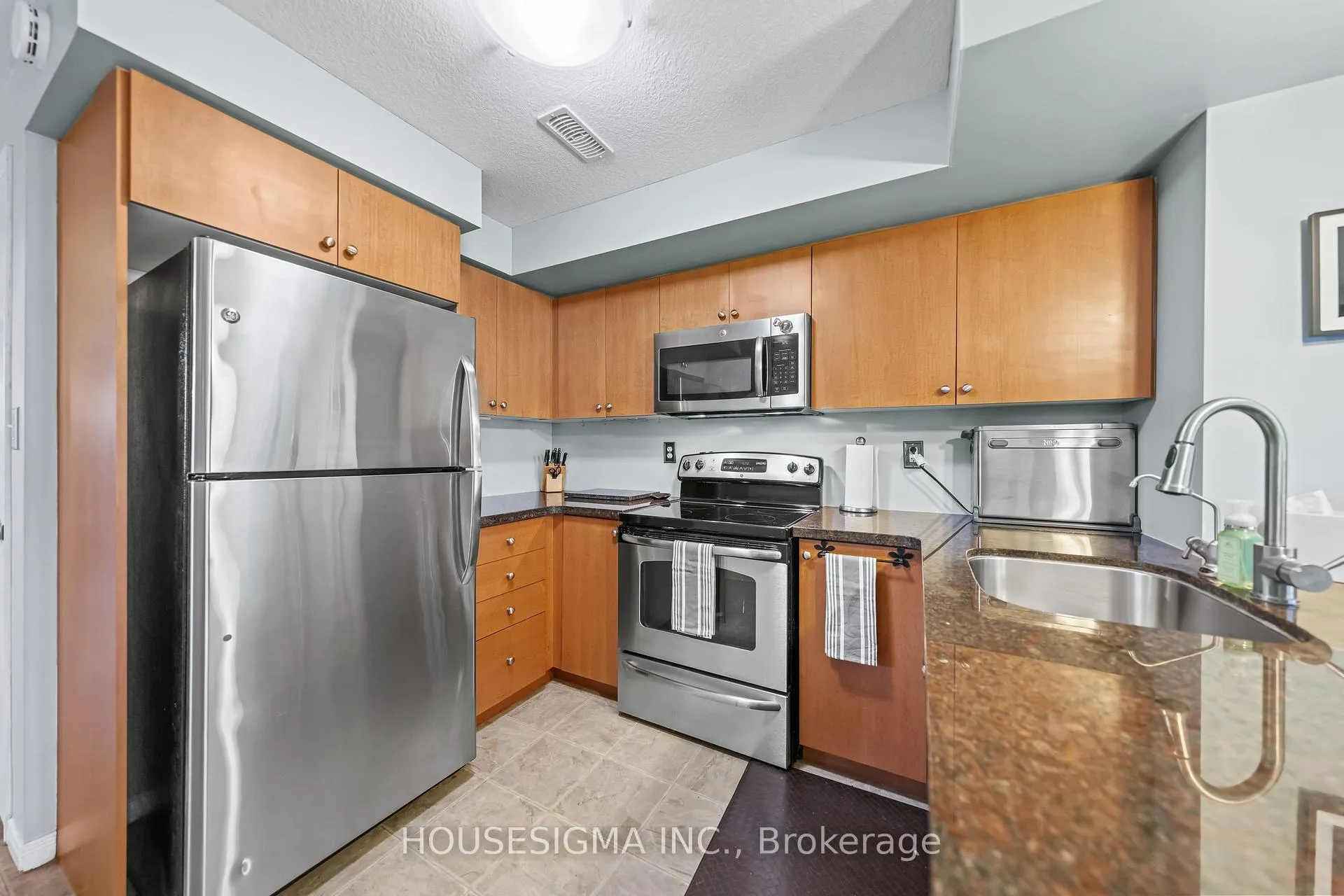 Photo 13 of Unit 124, 35 Mountford Drive, Guelph, Grange Road — HOMEH
