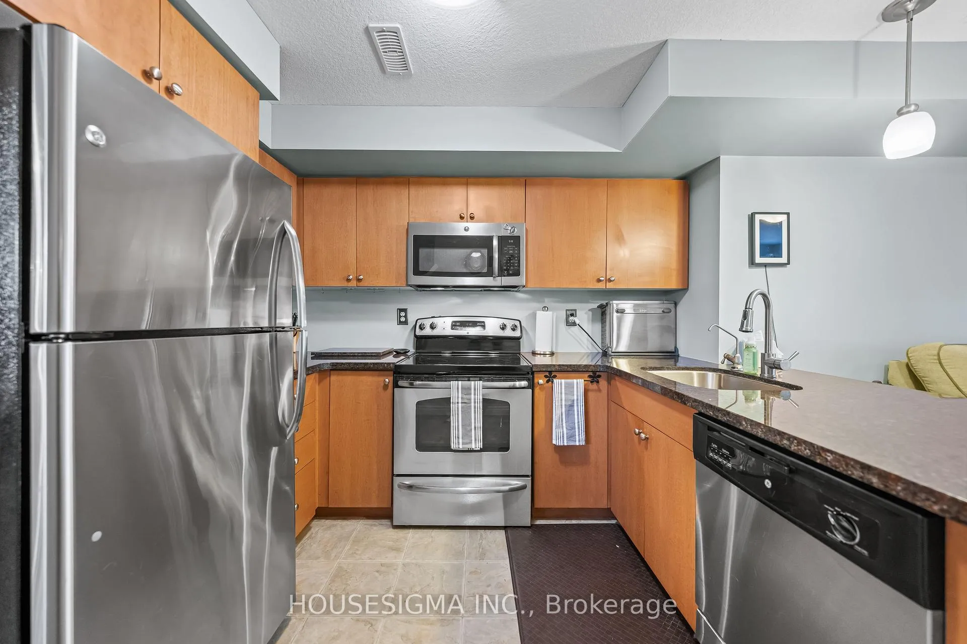 Photo 15 of Unit 124, 35 Mountford Drive, Guelph, Grange Road — HOMEH