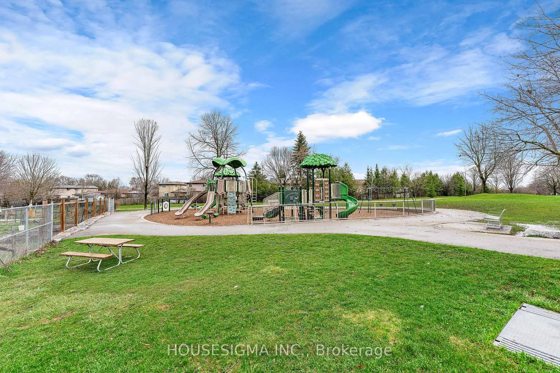 Photo 39 of Unit 124, 35 Mountford Drive, Guelph, Grange Road — HOMEH