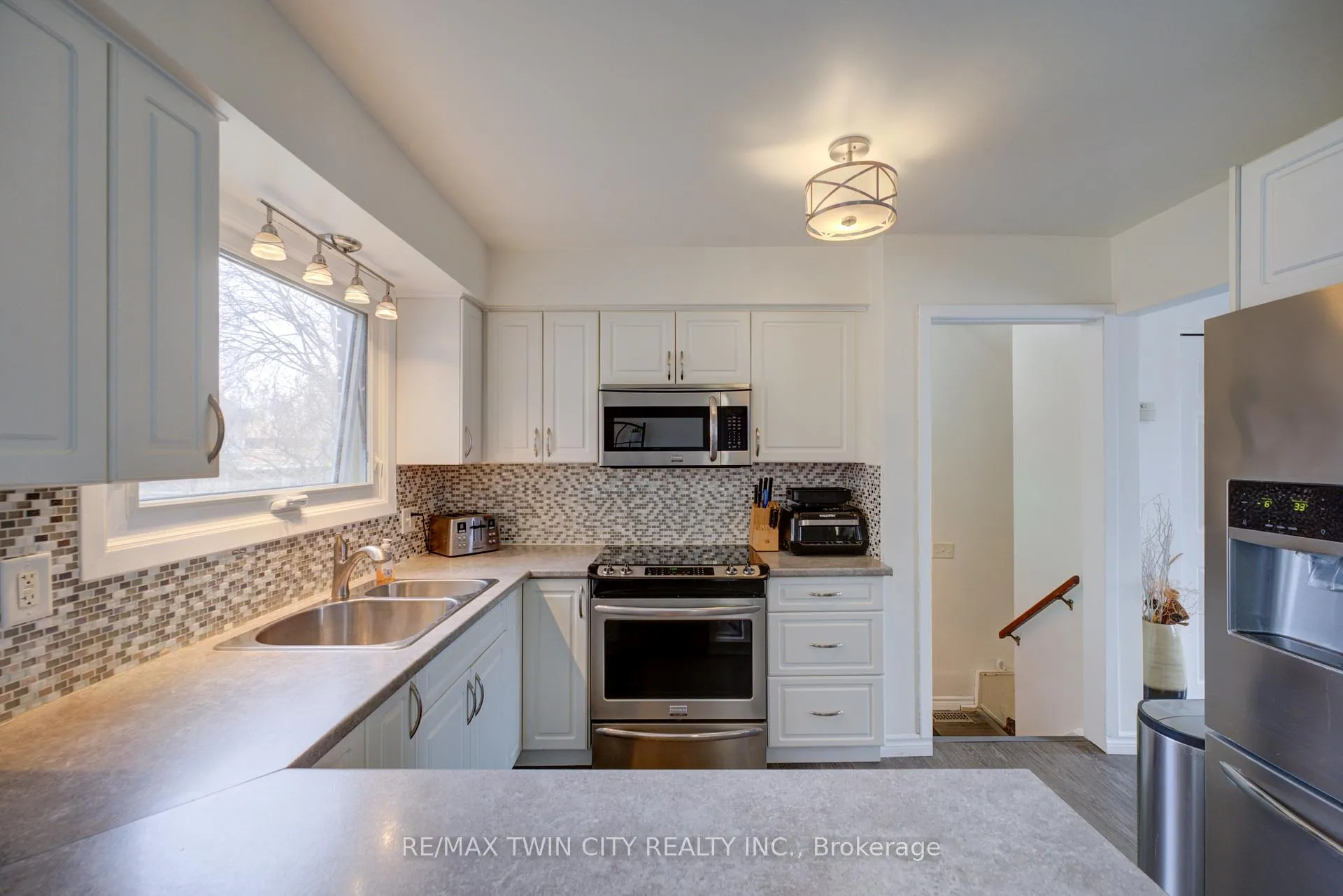 Photo 10 of Unit B, 32 Morley Avenue, Brantford — HOMEH