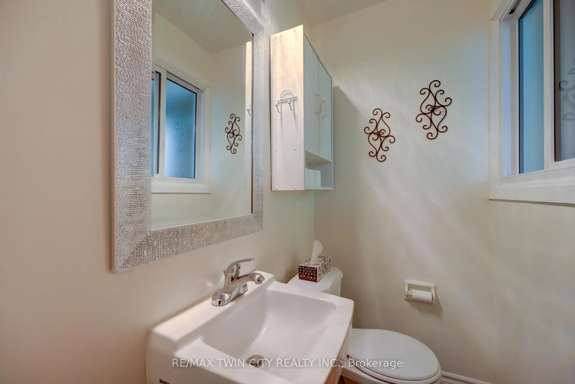 Photo 14 of Unit B, 32 Morley Avenue, Brantford — HOMEH