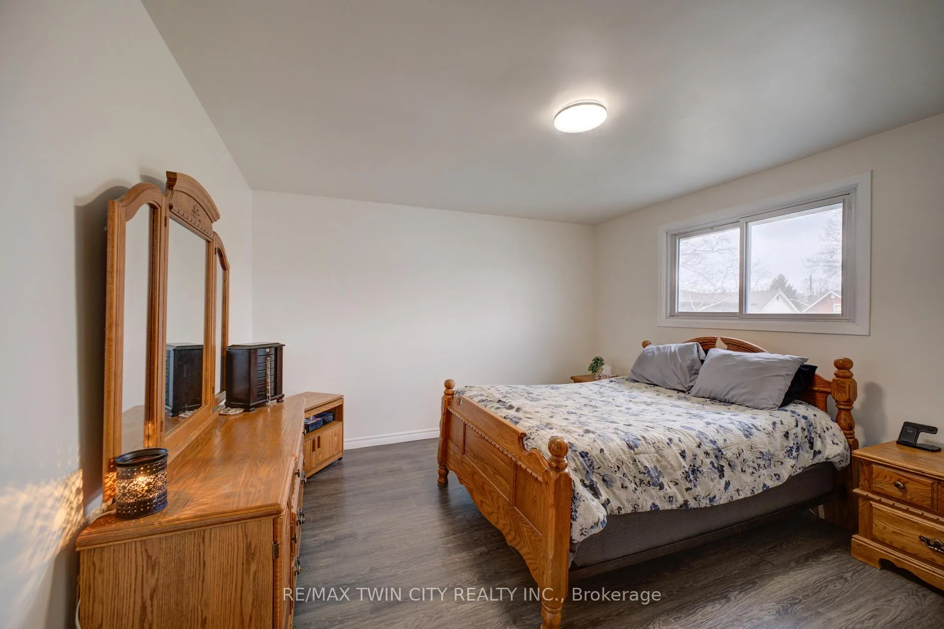 Photo 15 of Unit B, 32 Morley Avenue, Brantford — HOMEH