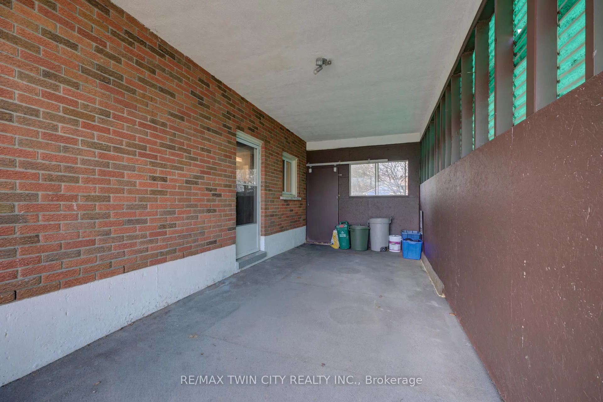 Photo 26 of Unit B, 32 Morley Avenue, Brantford — HOMEH