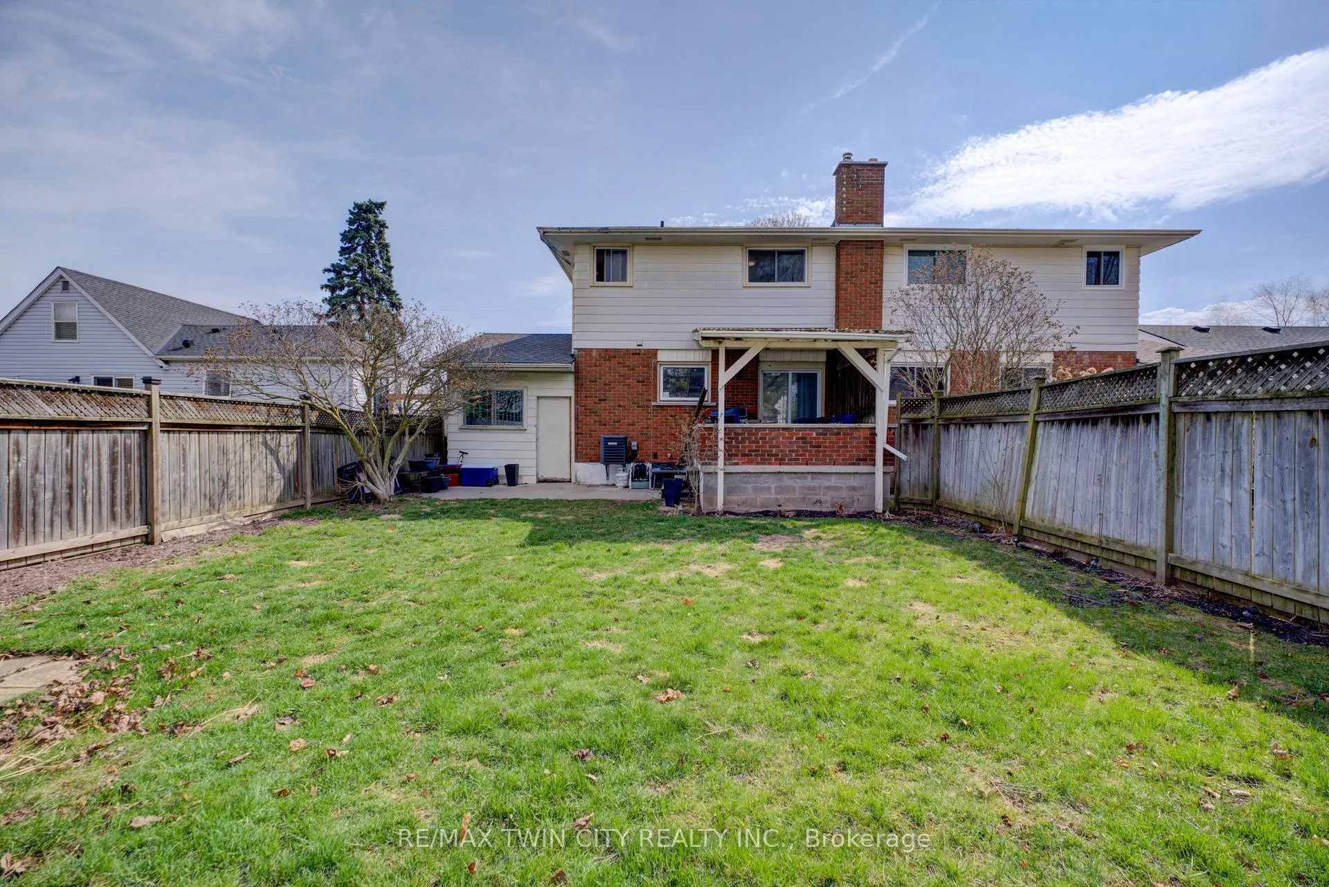 Photo 27 of Unit B, 32 Morley Avenue, Brantford — HOMEH
