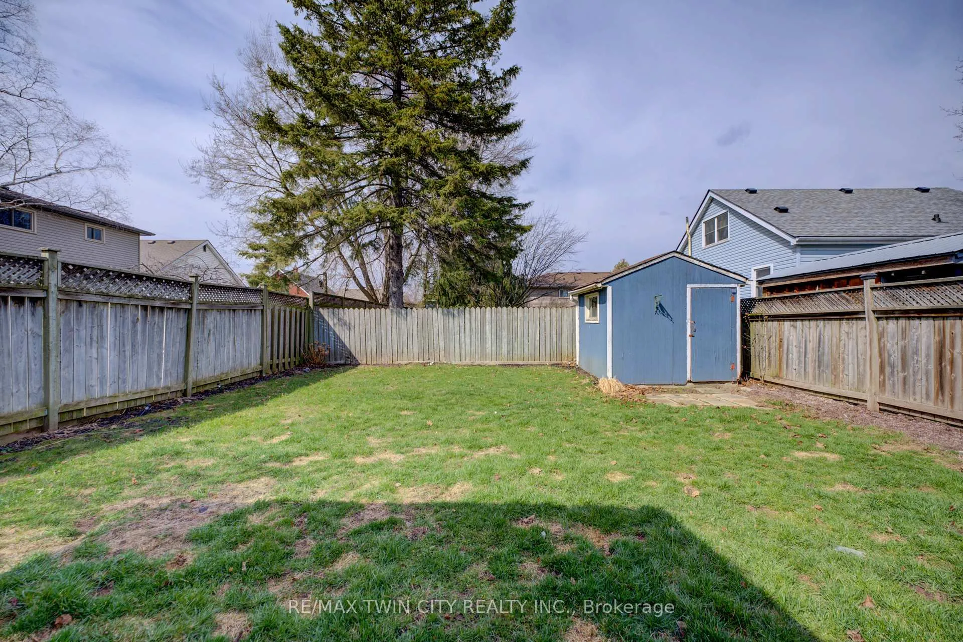 Photo 31 of Unit B, 32 Morley Avenue, Brantford — HOMEH