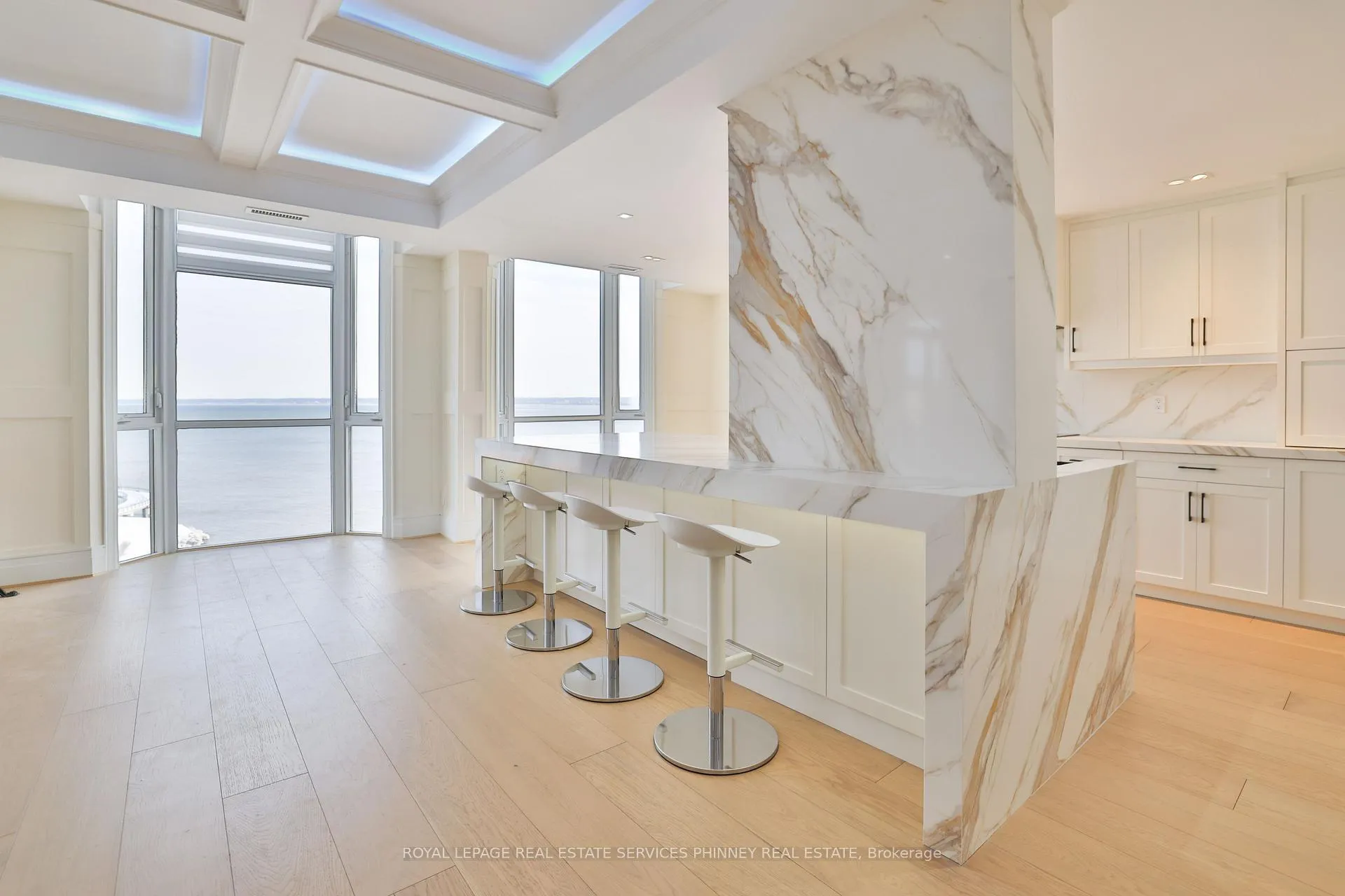 Photo 9 of Unit 904, 1477 Lakeshore Road, Burlington, Brant — HOMEH