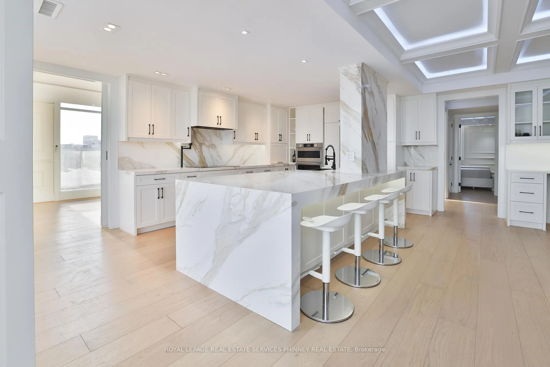 Photo 10 of Unit 904, 1477 Lakeshore Road, Burlington, Brant — HOMEH