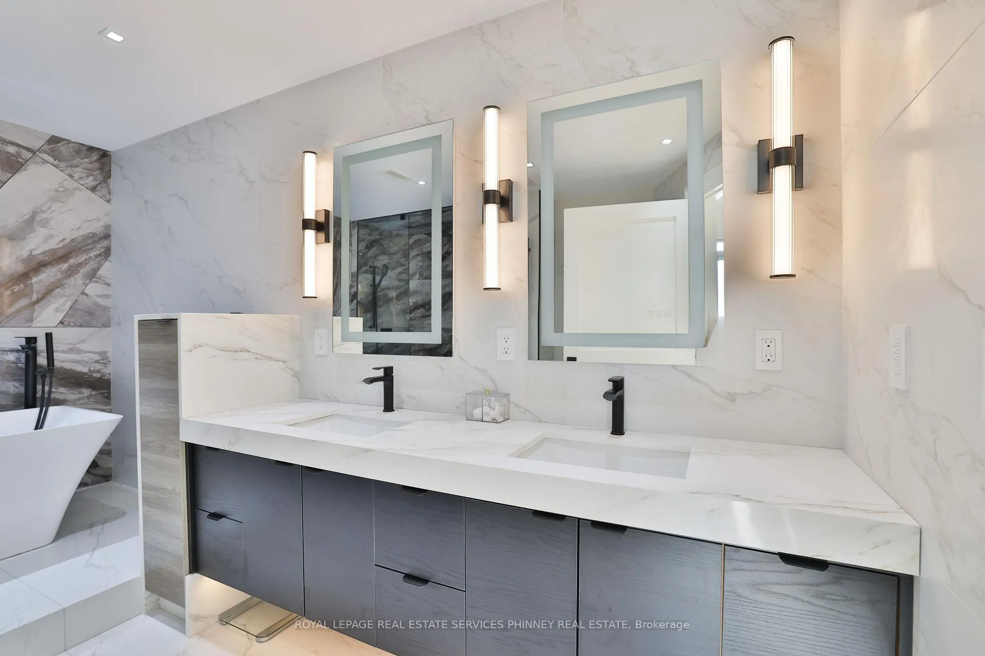 Photo 21 of Unit 904, 1477 Lakeshore Road, Burlington, Brant — HOMEH
