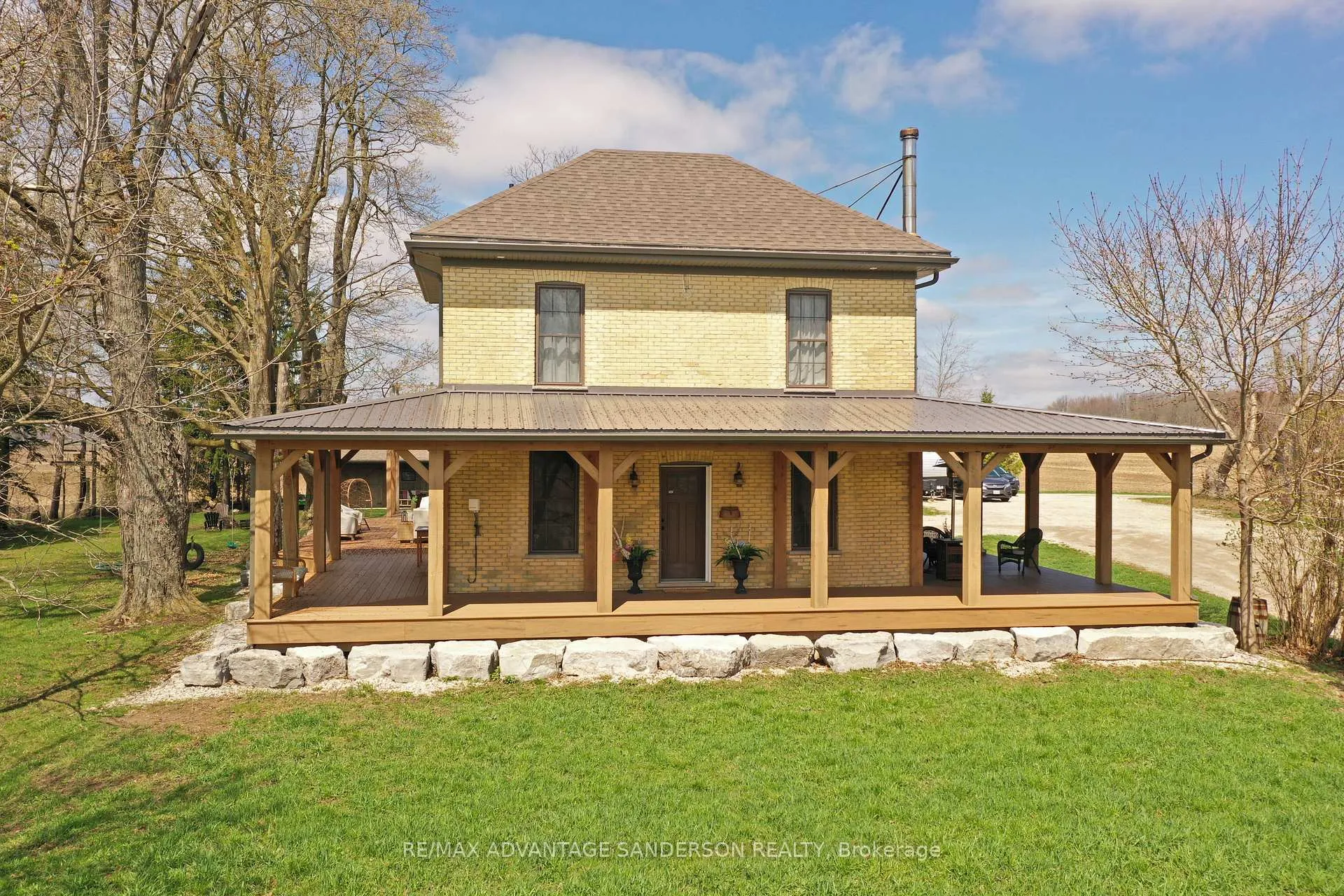 Photo 5 of 12486 Medway Road, Middlesex Centre, Rural Middlesex Centre — HOMEH