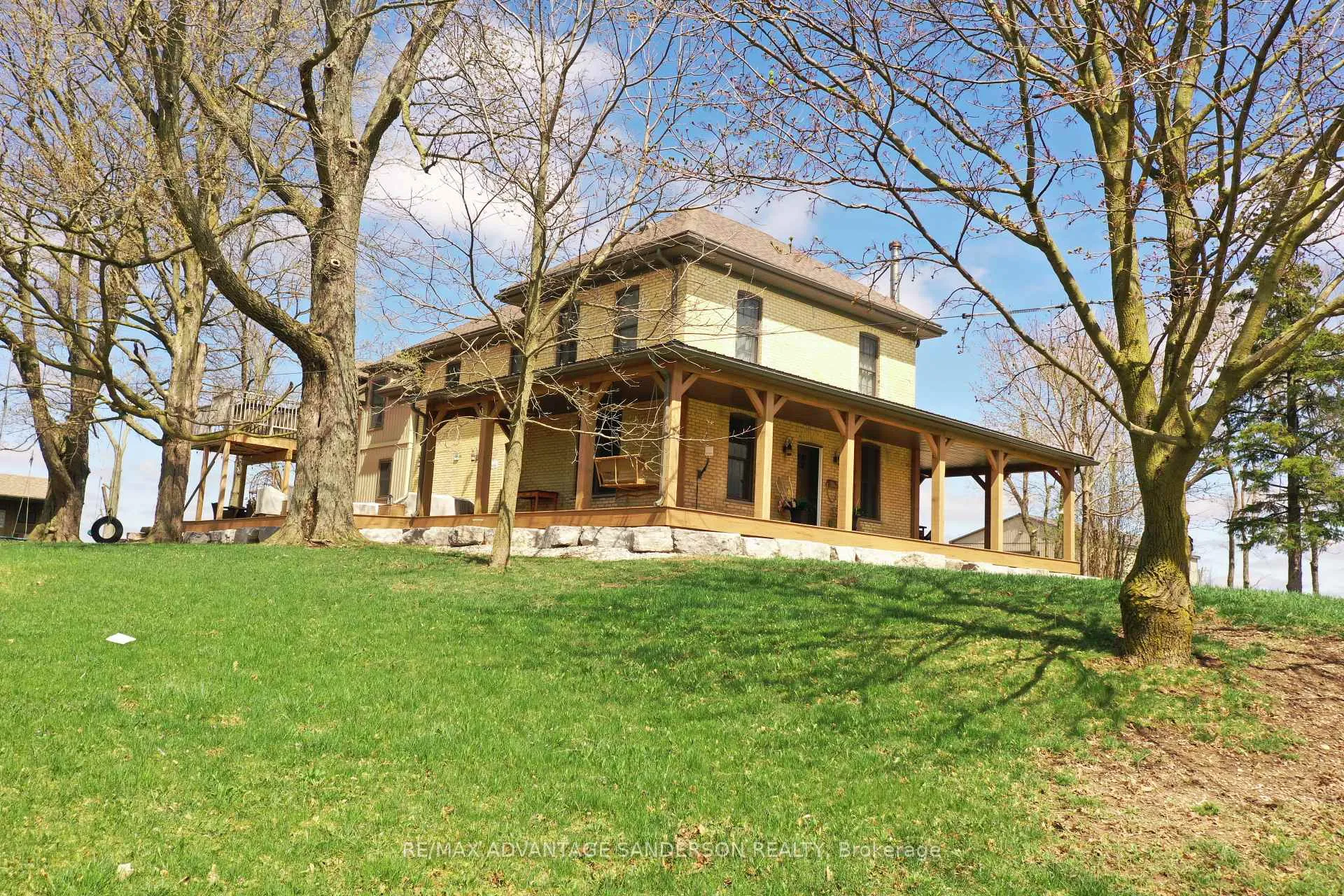 Photo 6 of 12486 Medway Road, Middlesex Centre, Rural Middlesex Centre — HOMEH