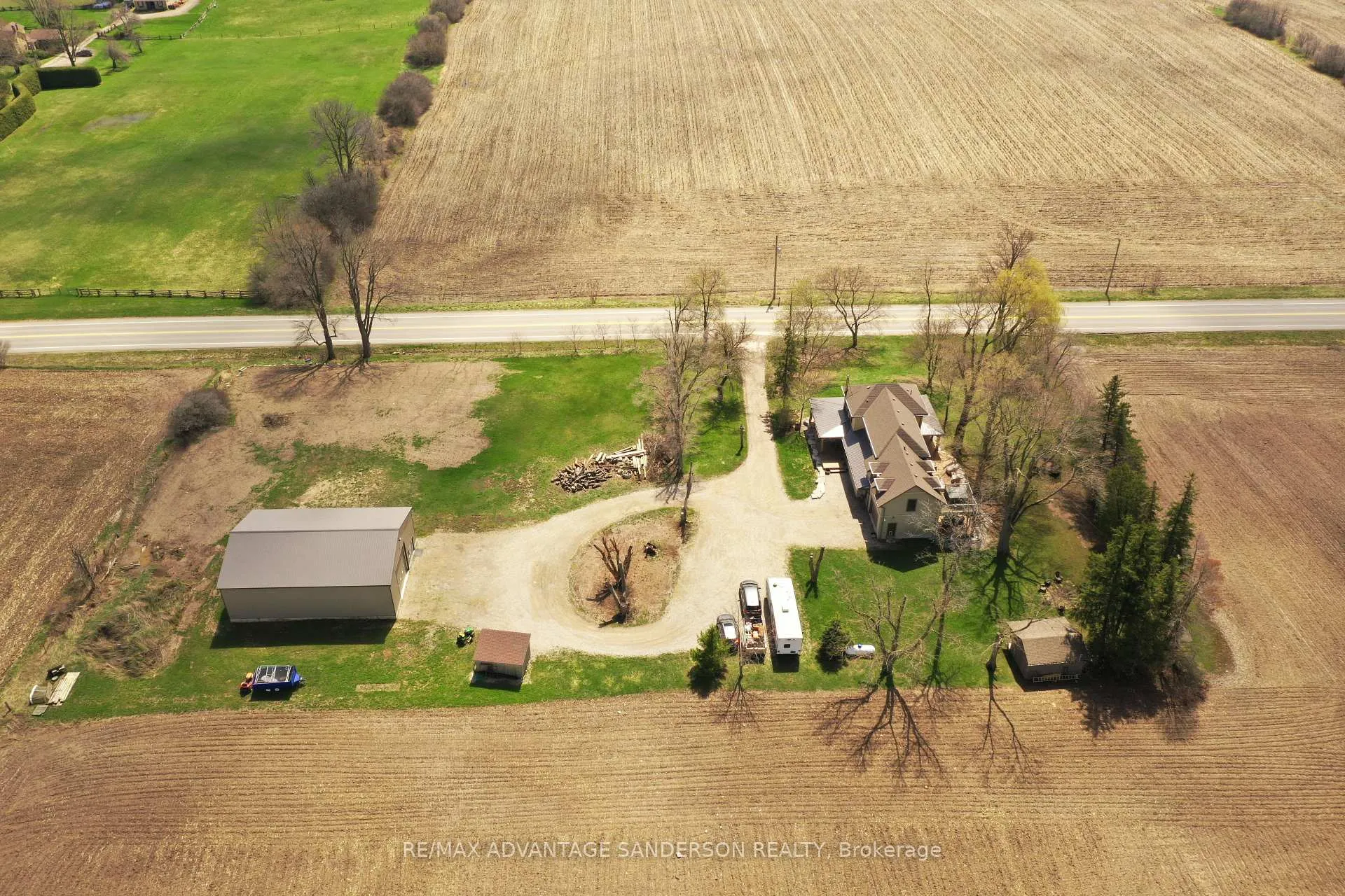 Photo 10 of 12486 Medway Road, Middlesex Centre, Rural Middlesex Centre — HOMEH