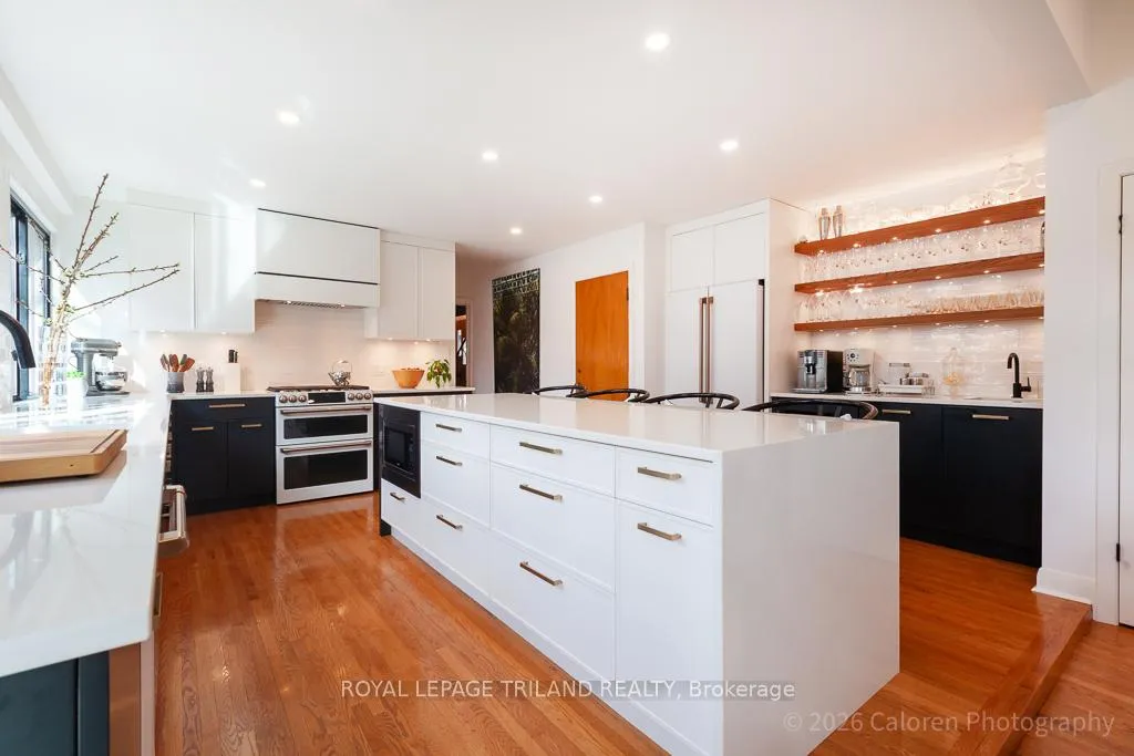 Photo 12 of 423 Moore Street, London, South F — HOMEH