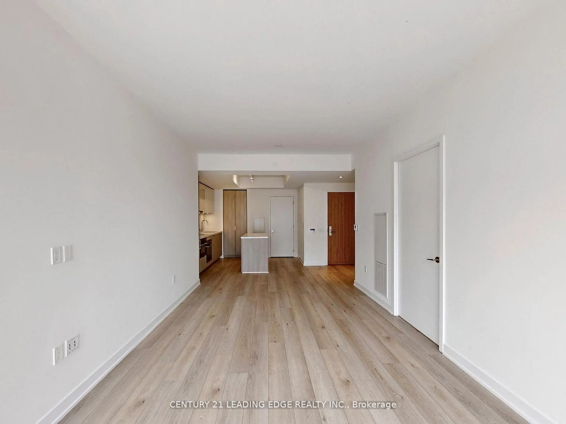 Photo 7 of Unit 1002, 15 Queens Quay E, Toronto, Waterfront Communities — HOMEH