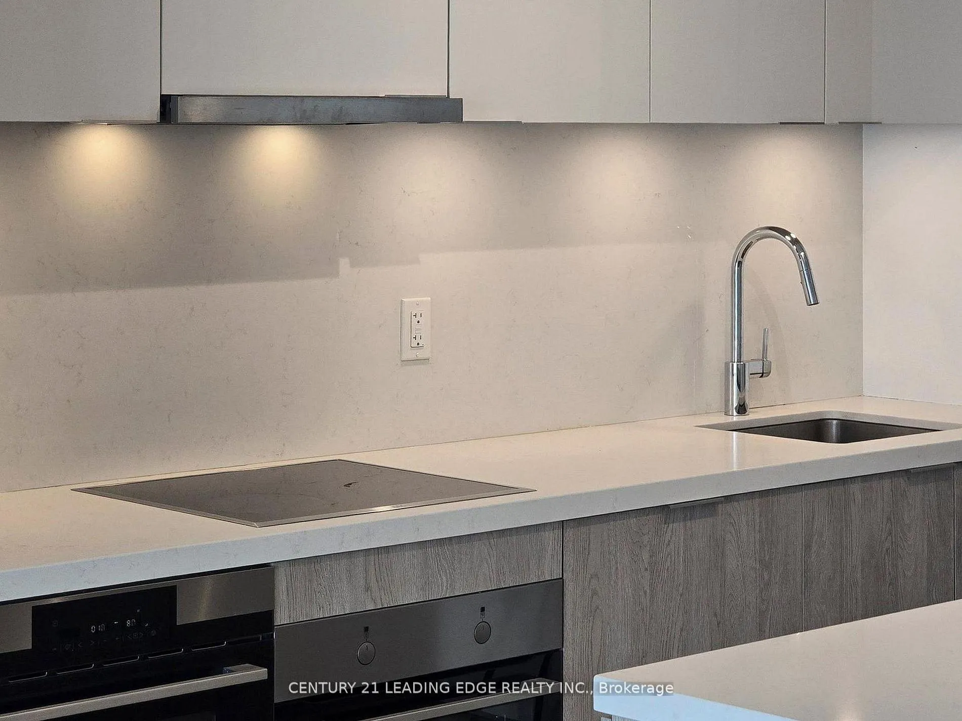 Photo 14 of Unit 1002, 15 Queens Quay E, Toronto, Waterfront Communities — HOMEH