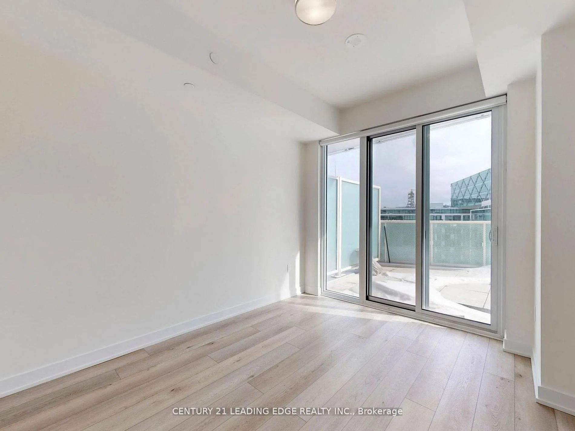 Photo 15 of Unit 1002, 15 Queens Quay E, Toronto, Waterfront Communities — HOMEH