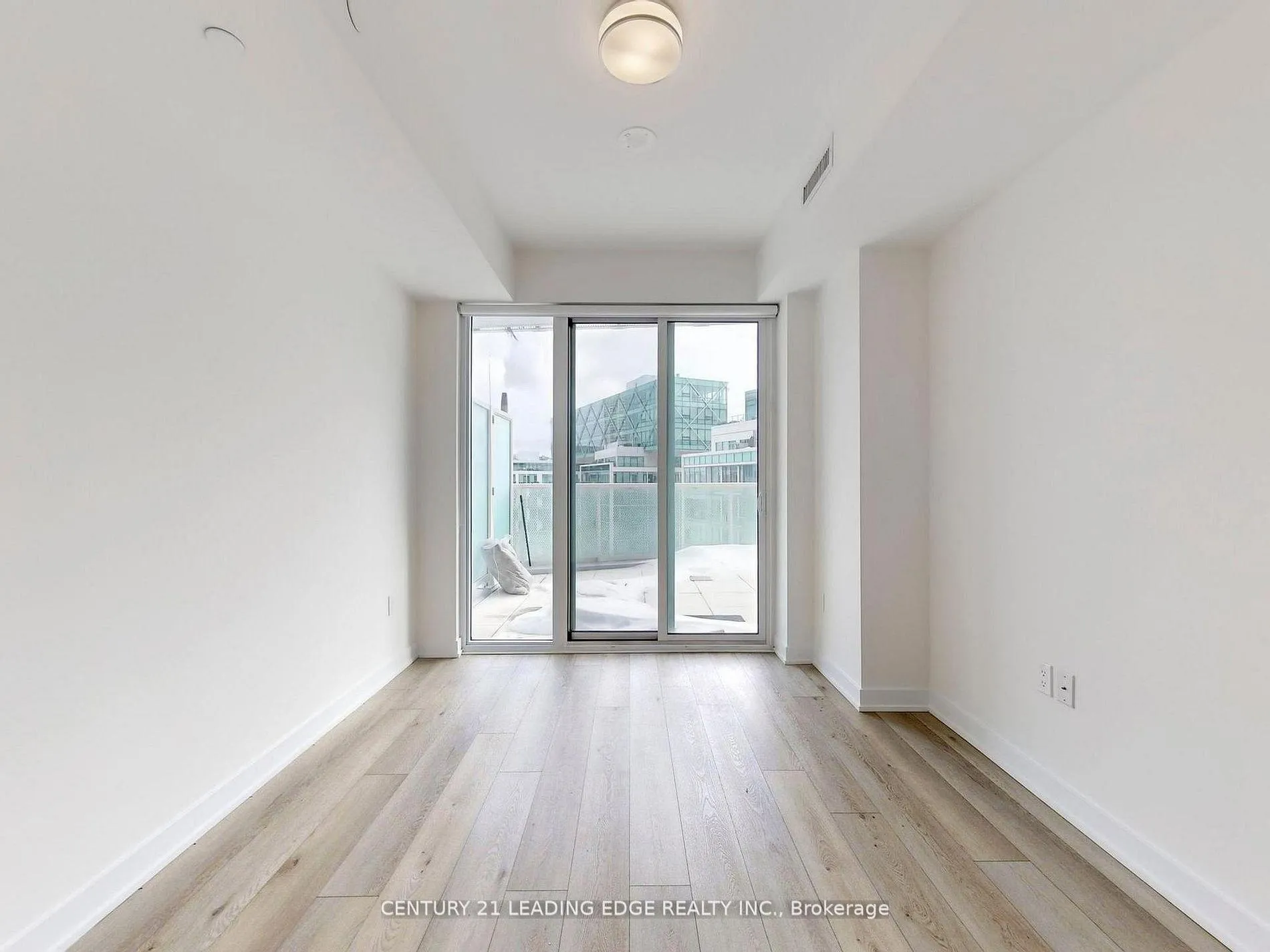 Photo 16 of Unit 1002, 15 Queens Quay E, Toronto, Waterfront Communities — HOMEH