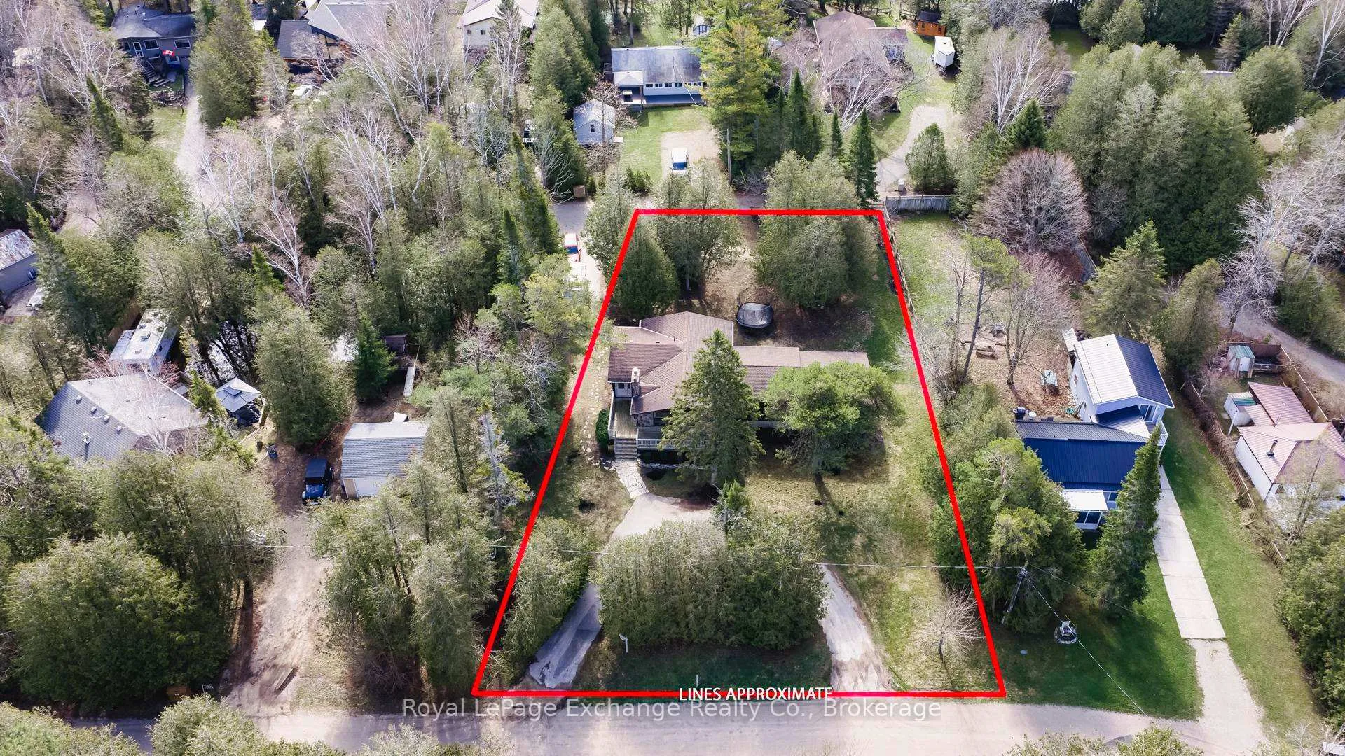 Photo 4 of 906 Victoria Road, Huron-Kinloss — HOMEH