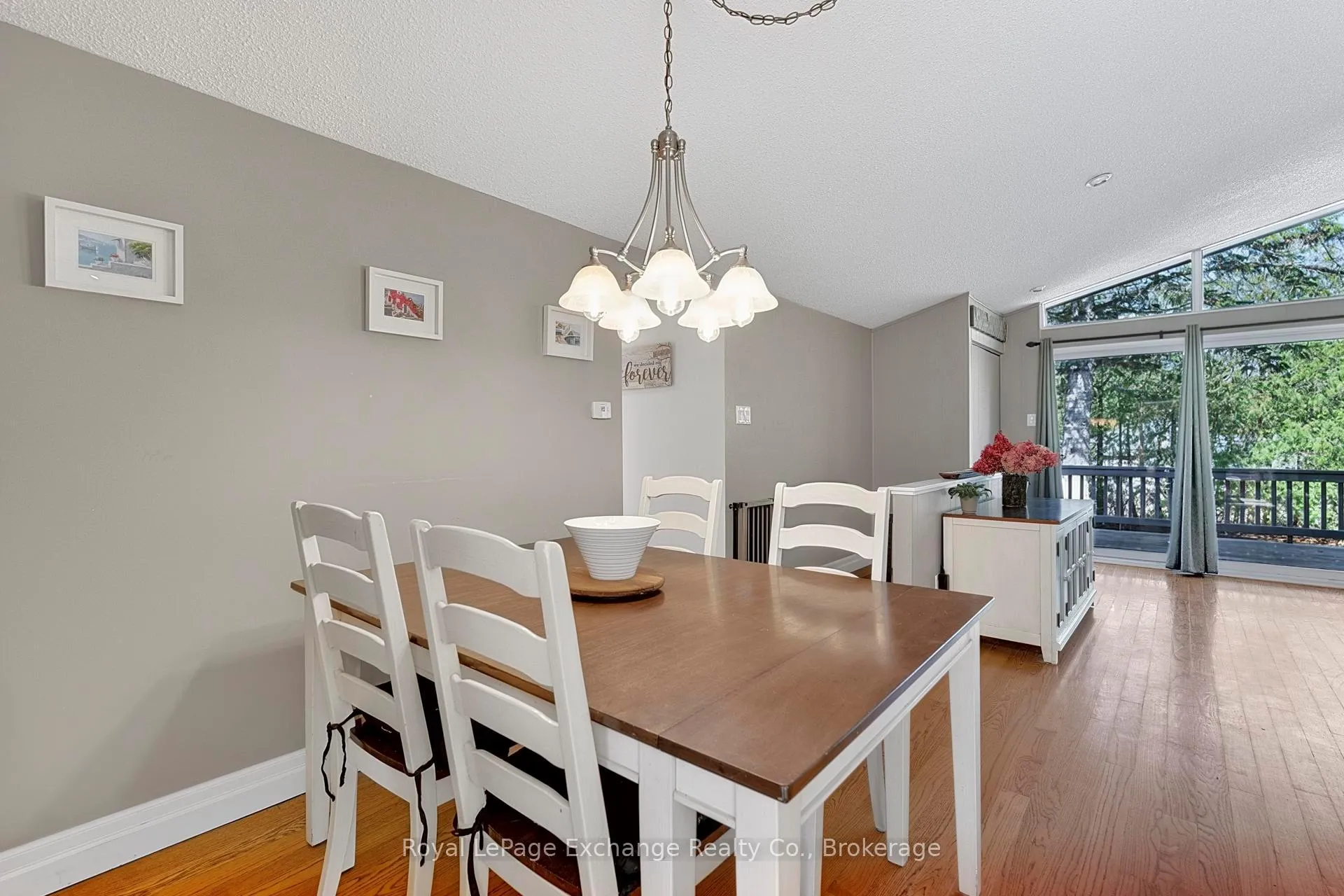 Photo 19 of 906 Victoria Road, Huron-Kinloss — HOMEH