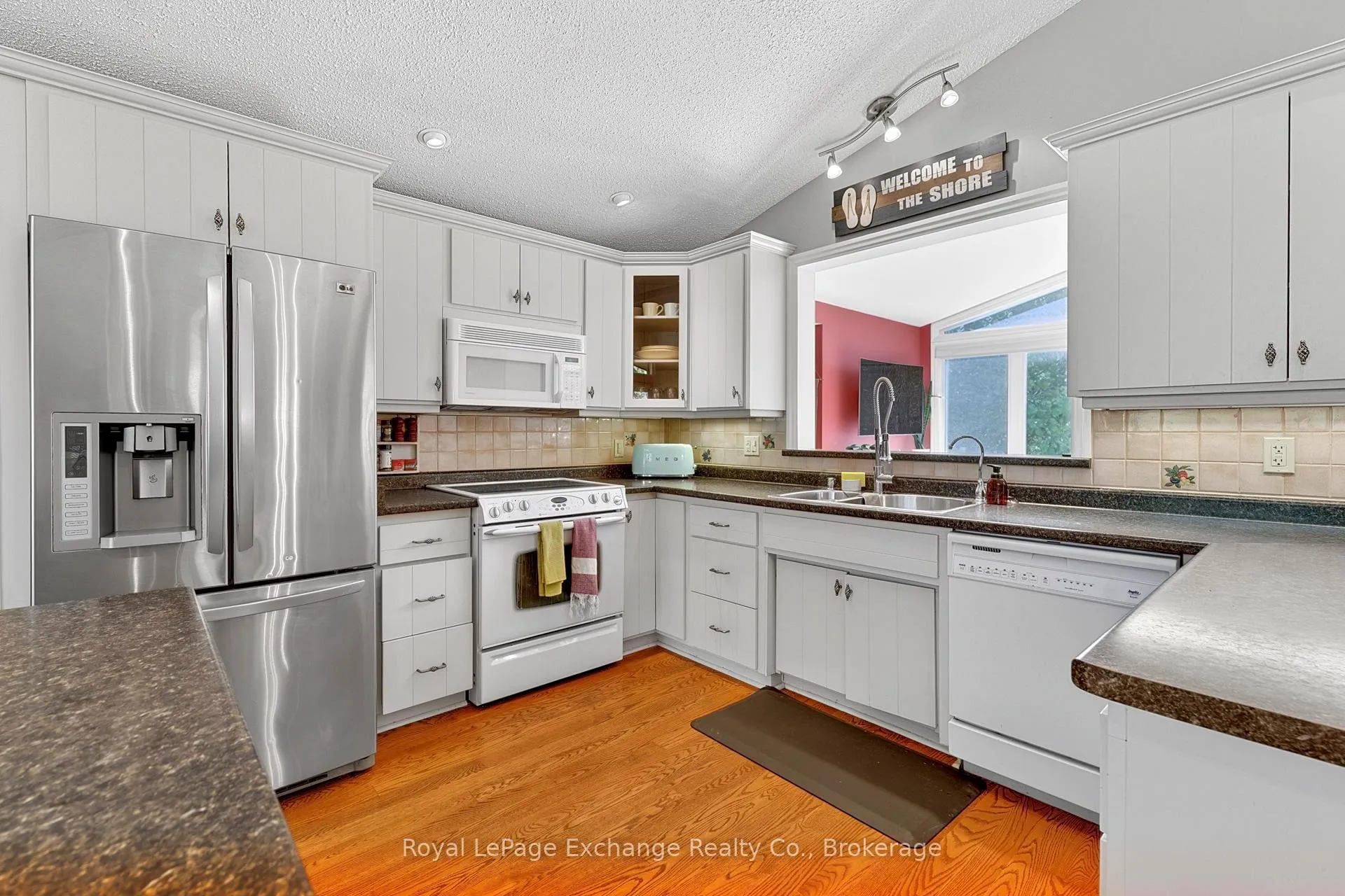 Photo 20 of 906 Victoria Road, Huron-Kinloss — HOMEH