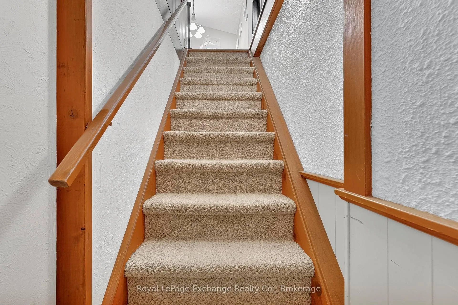 Photo 33 of 906 Victoria Road, Huron-Kinloss — HOMEH
