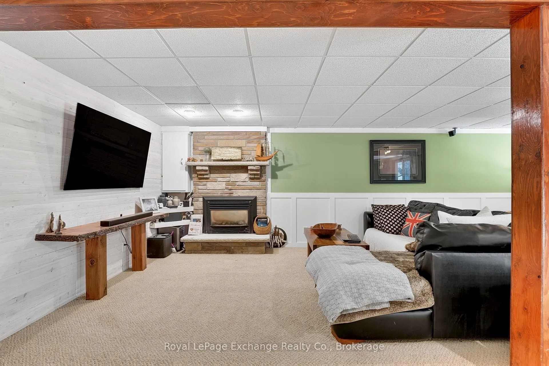 Photo 35 of 906 Victoria Road, Huron-Kinloss — HOMEH