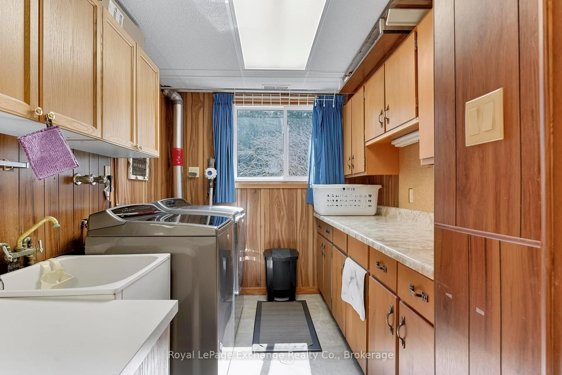 Photo 40 of 906 Victoria Road, Huron-Kinloss — HOMEH