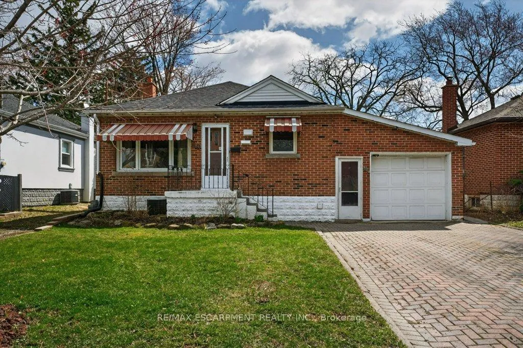 Photo 1 of 69 West 4th Street, Hamilton, Bonnington — HOMEH