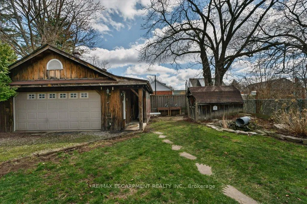 Photo 16 of 69 West 4th Street, Hamilton, Bonnington — HOMEH