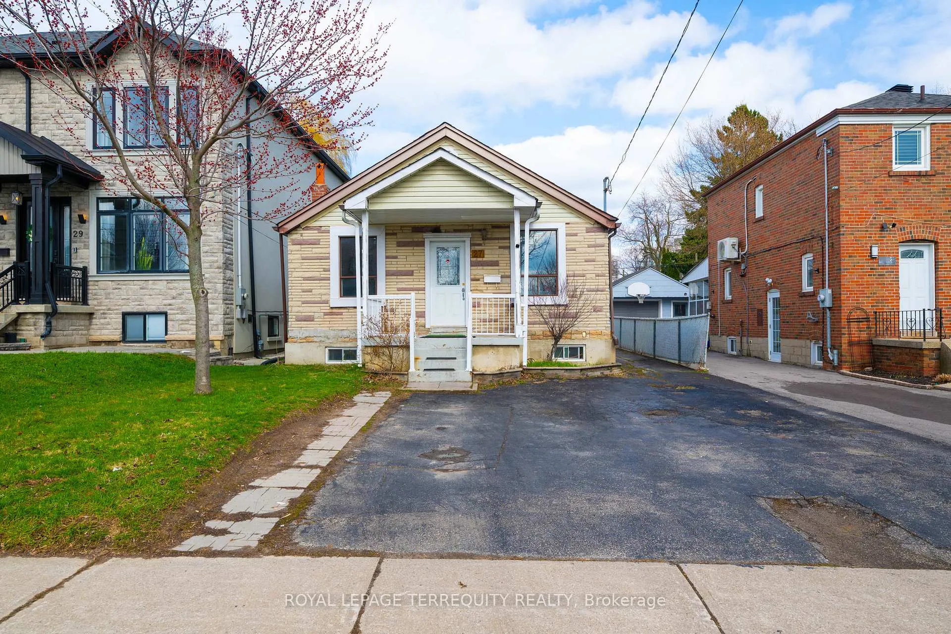 Front of 27 Phillip Avenue