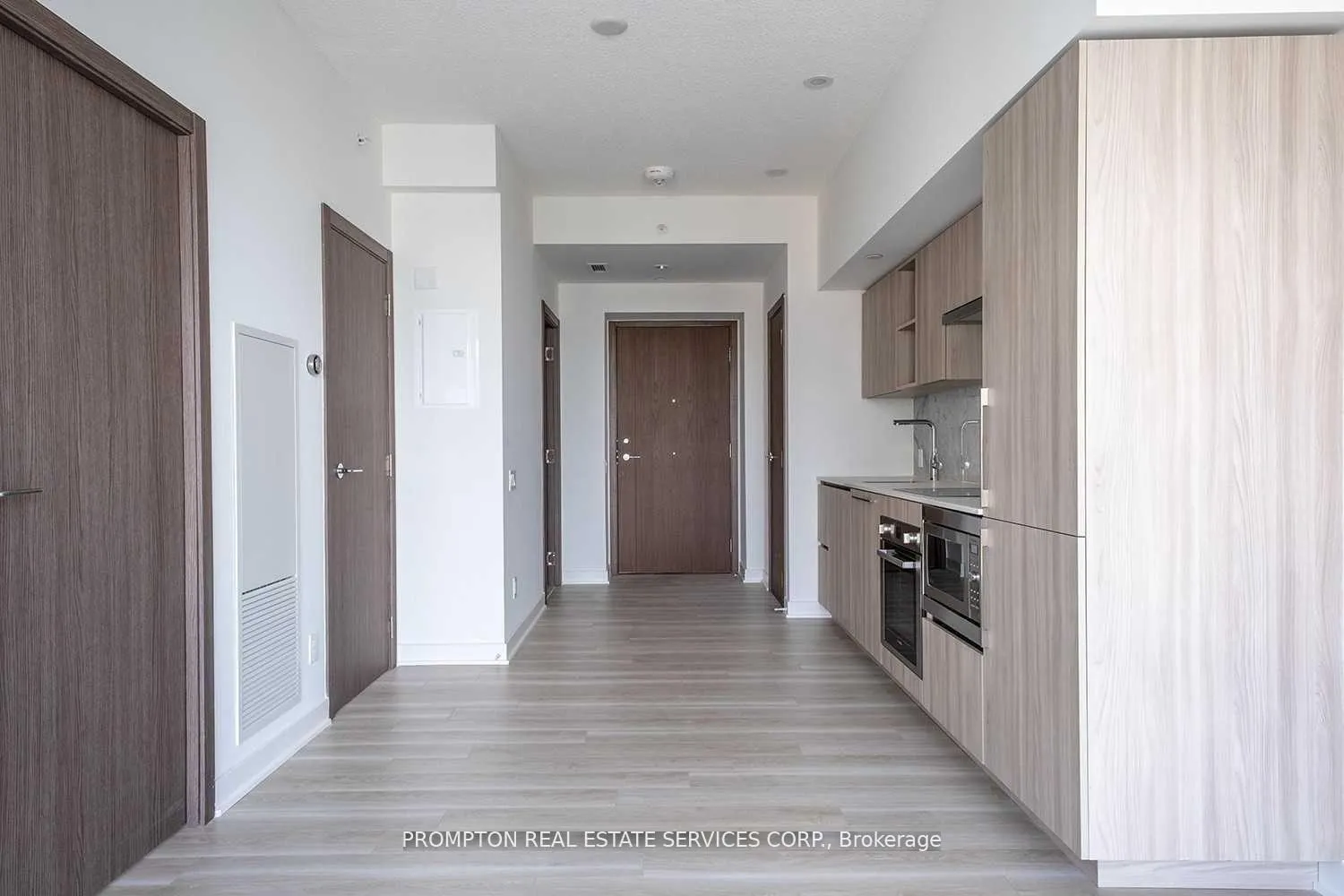 Photo 5 of Unit 3609, 17 Bathurst Street, Toronto, Waterfront Communities — HOMEH