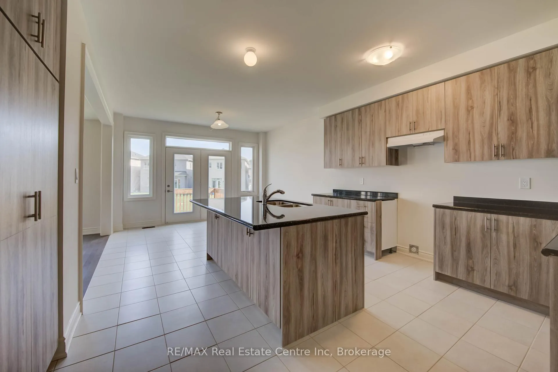 Photo 13 of 154 Attwater Drive, Cambridge, Little's Corners — HOMEH