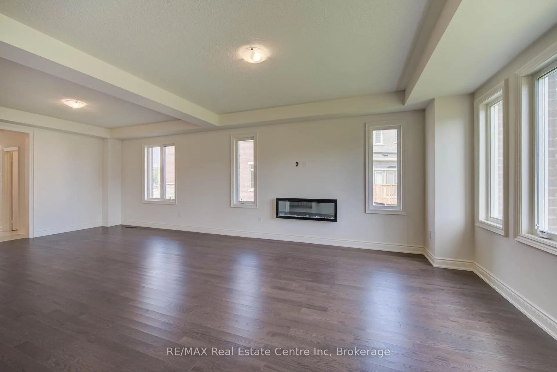 Photo 16 of 154 Attwater Drive, Cambridge, Little's Corners — HOMEH