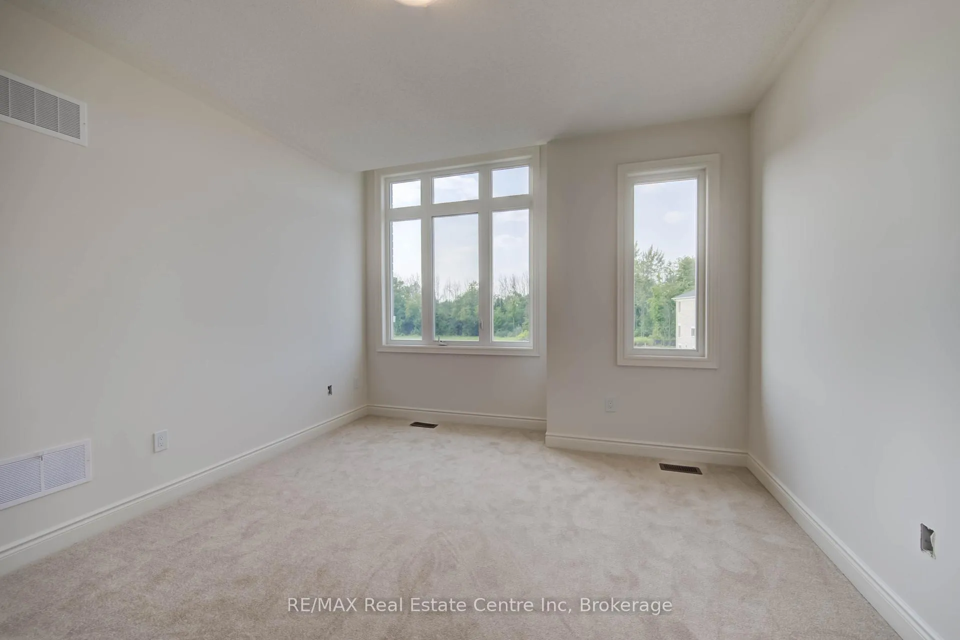 Photo 21 of 154 Attwater Drive, Cambridge, Little's Corners — HOMEH