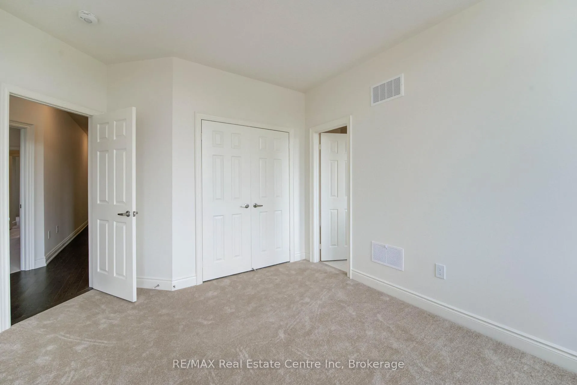 Photo 22 of 154 Attwater Drive, Cambridge, Little's Corners — HOMEH