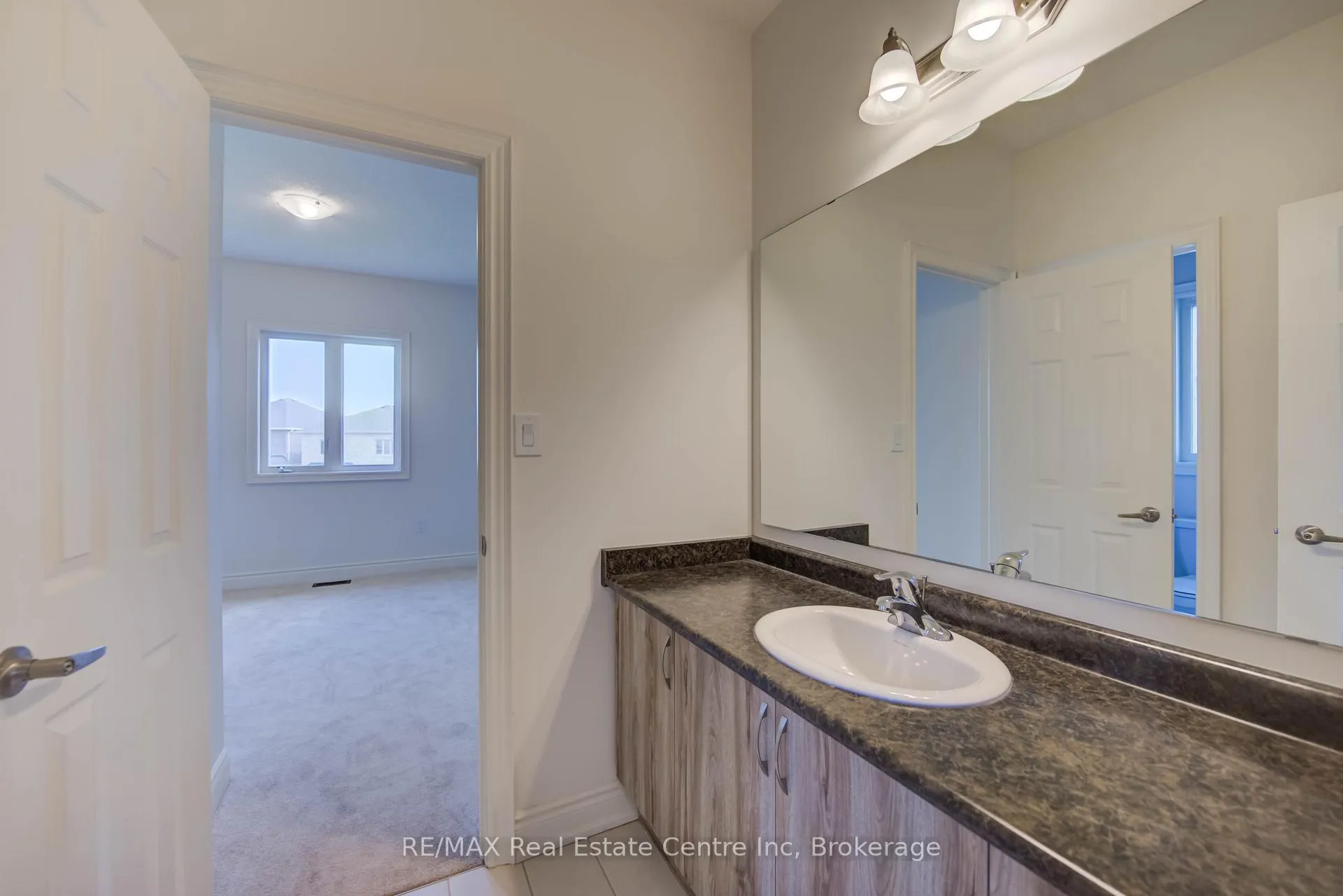 Photo 26 of 154 Attwater Drive, Cambridge, Little's Corners — HOMEH