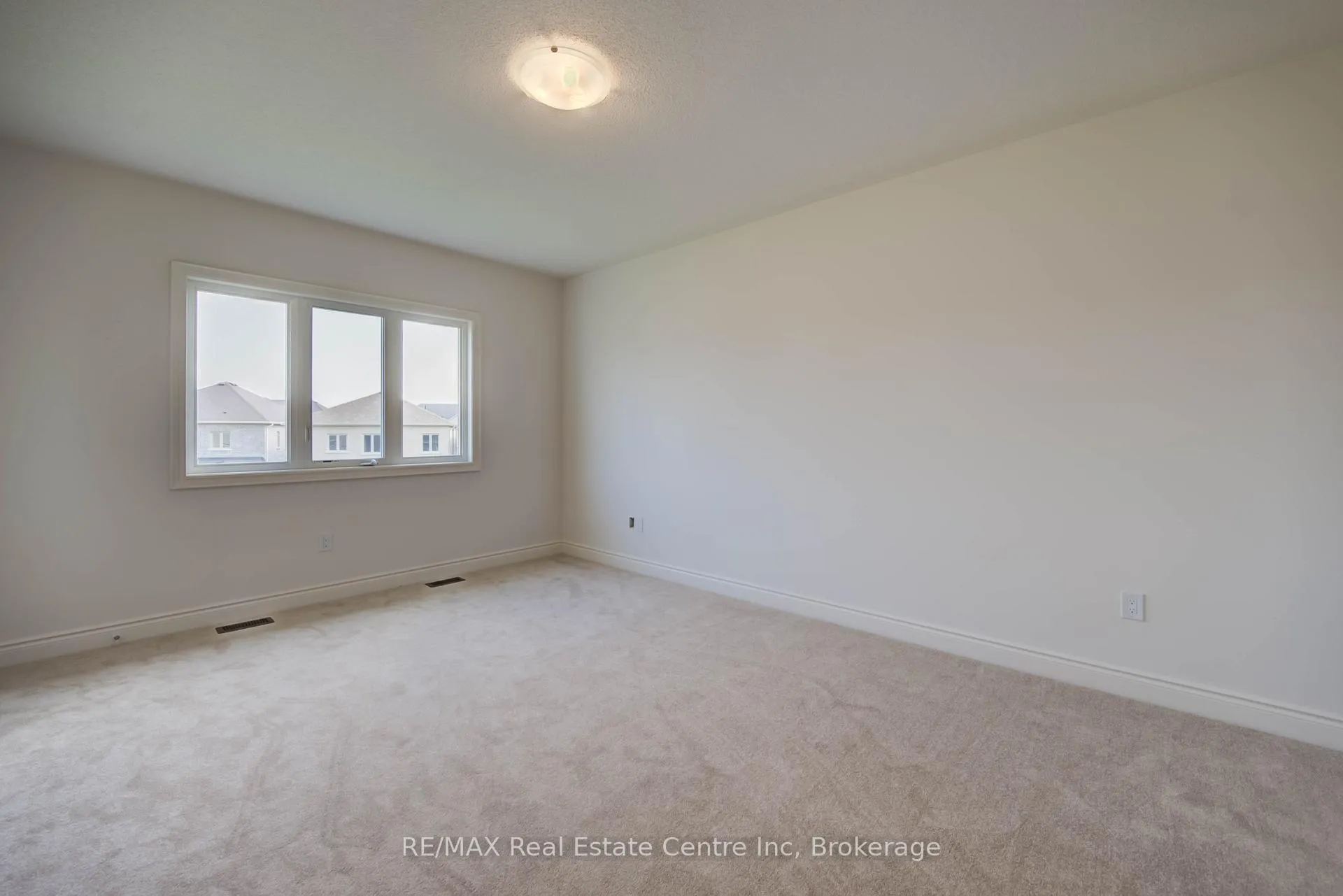 Photo 31 of 154 Attwater Drive, Cambridge, Little's Corners — HOMEH