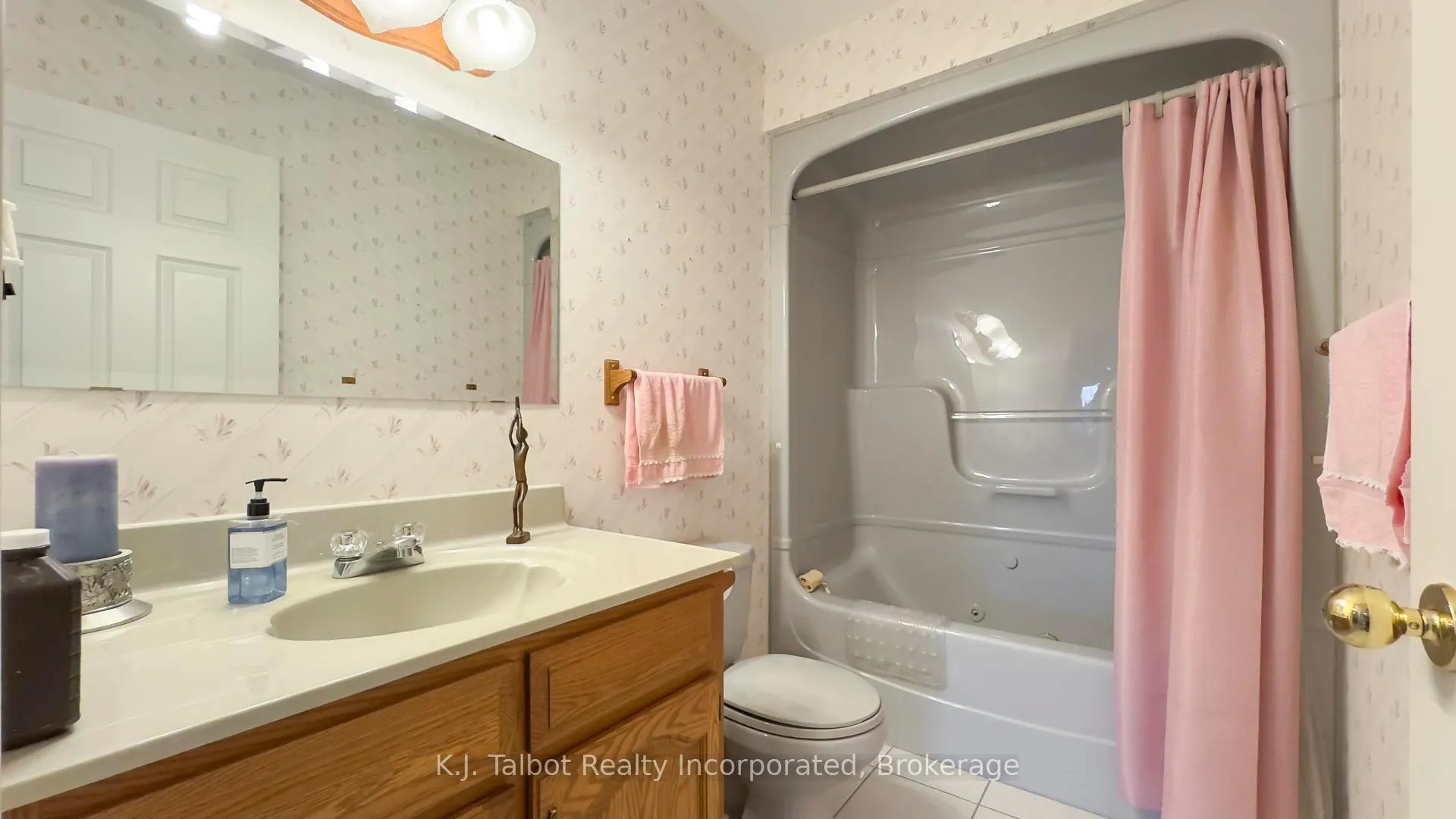 Photo 32 of 386 Templeton Street, North Huron, Blyth — HOMEH