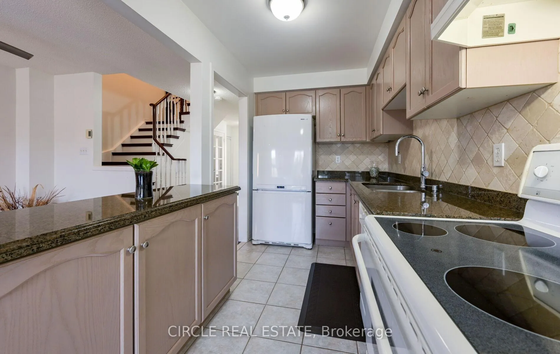 Photo 10 of 168 Twin Pines Crescent, Brampton, Northwest Sandalwood Parkway — HOMEH