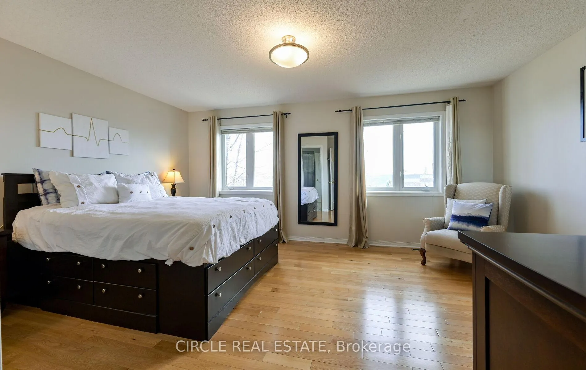 Photo 16 of 168 Twin Pines Crescent, Brampton, Northwest Sandalwood Parkway — HOMEH