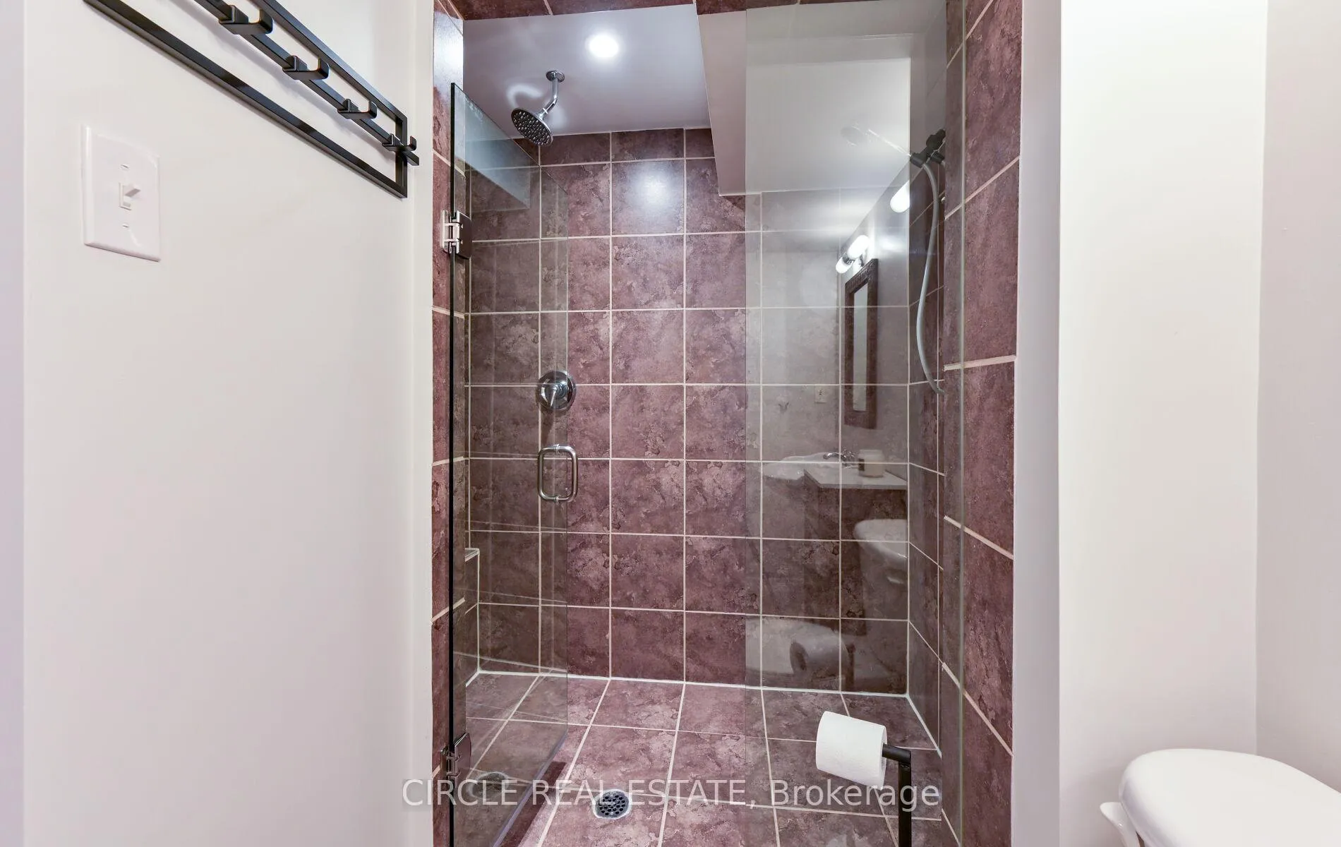 Photo 33 of 168 Twin Pines Crescent, Brampton, Northwest Sandalwood Parkway — HOMEH